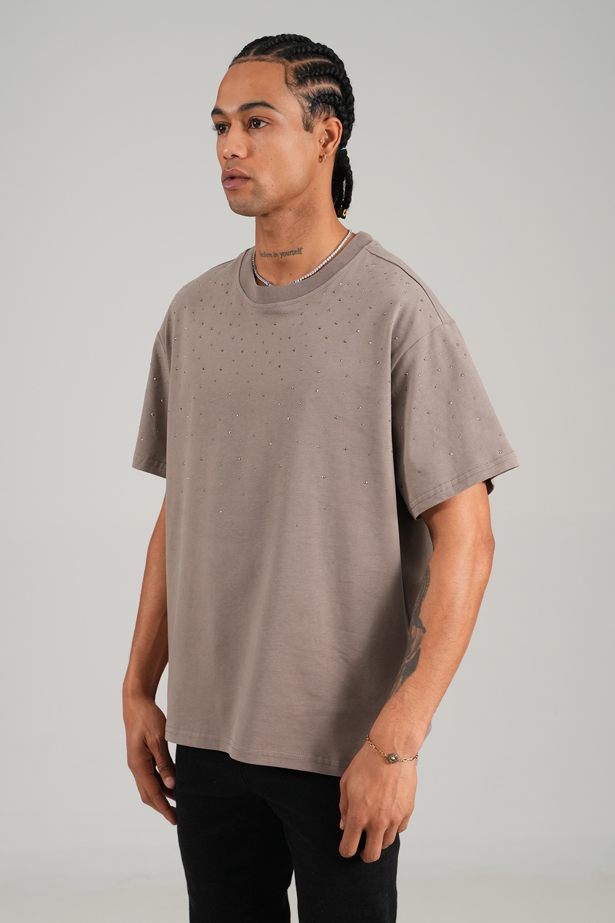 Oversize T-shirt with stone embroidery