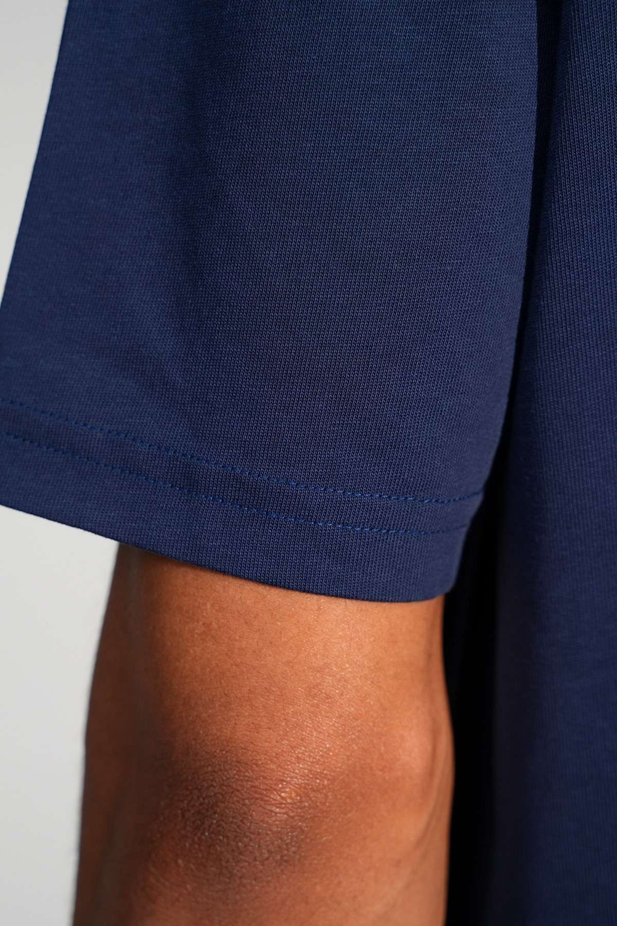 00 Nakışlı Oversize Tişört