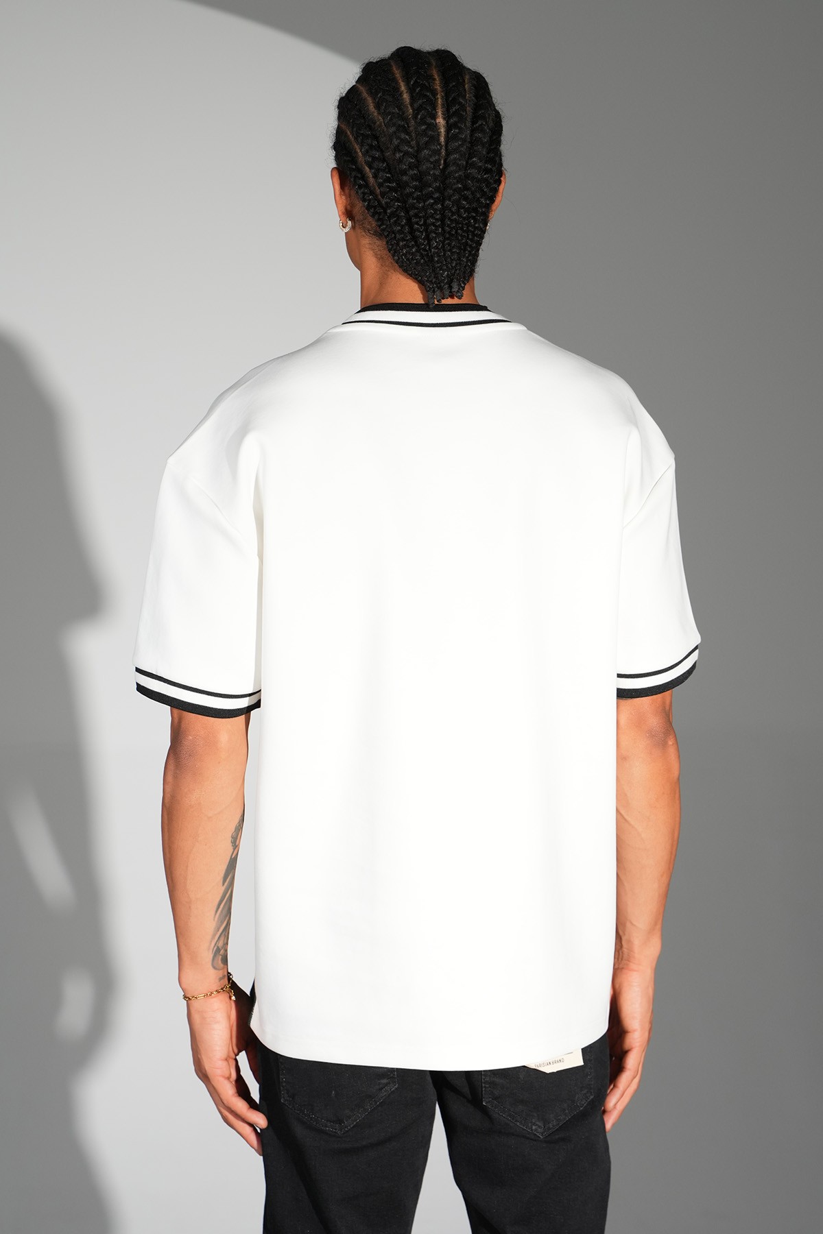 Nakışlı V Yaka Oversize Tişört - green