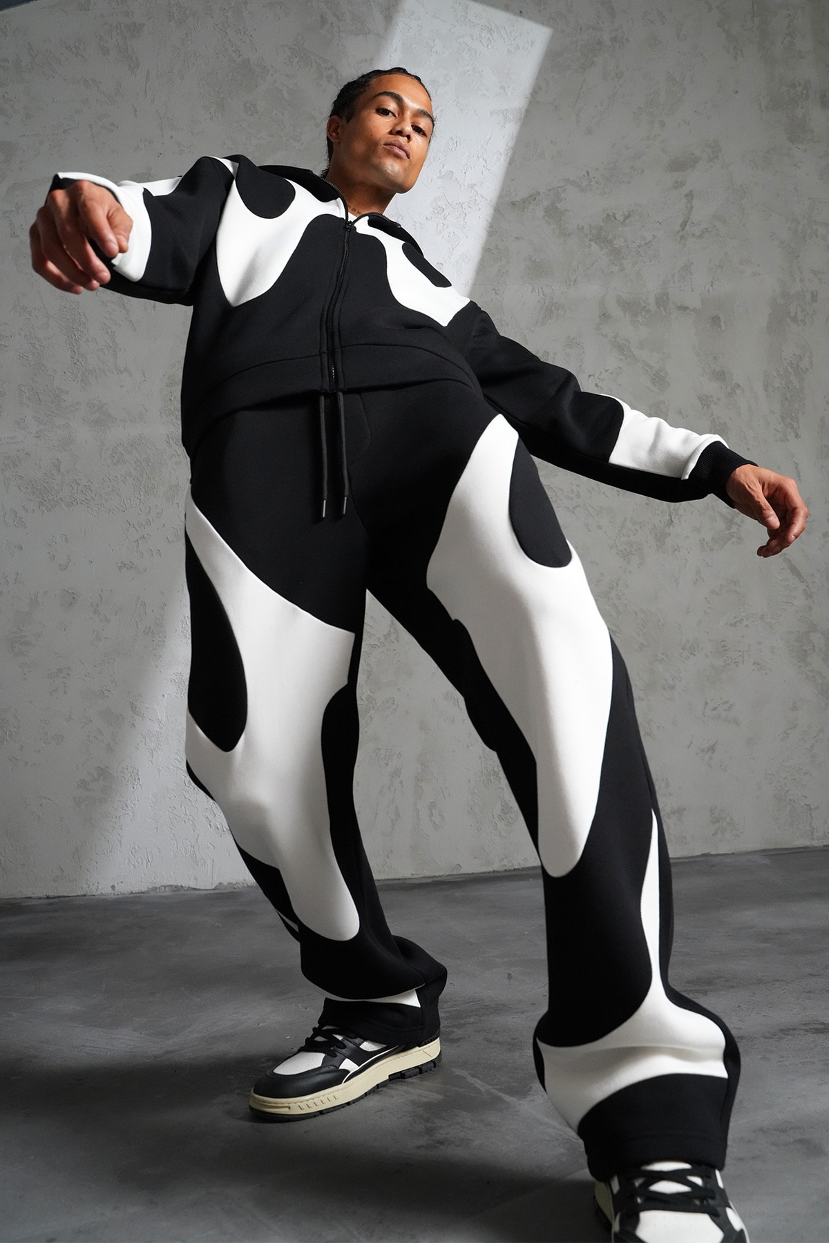 Renk Bloklu Kapüşonlu Eşofman Takım