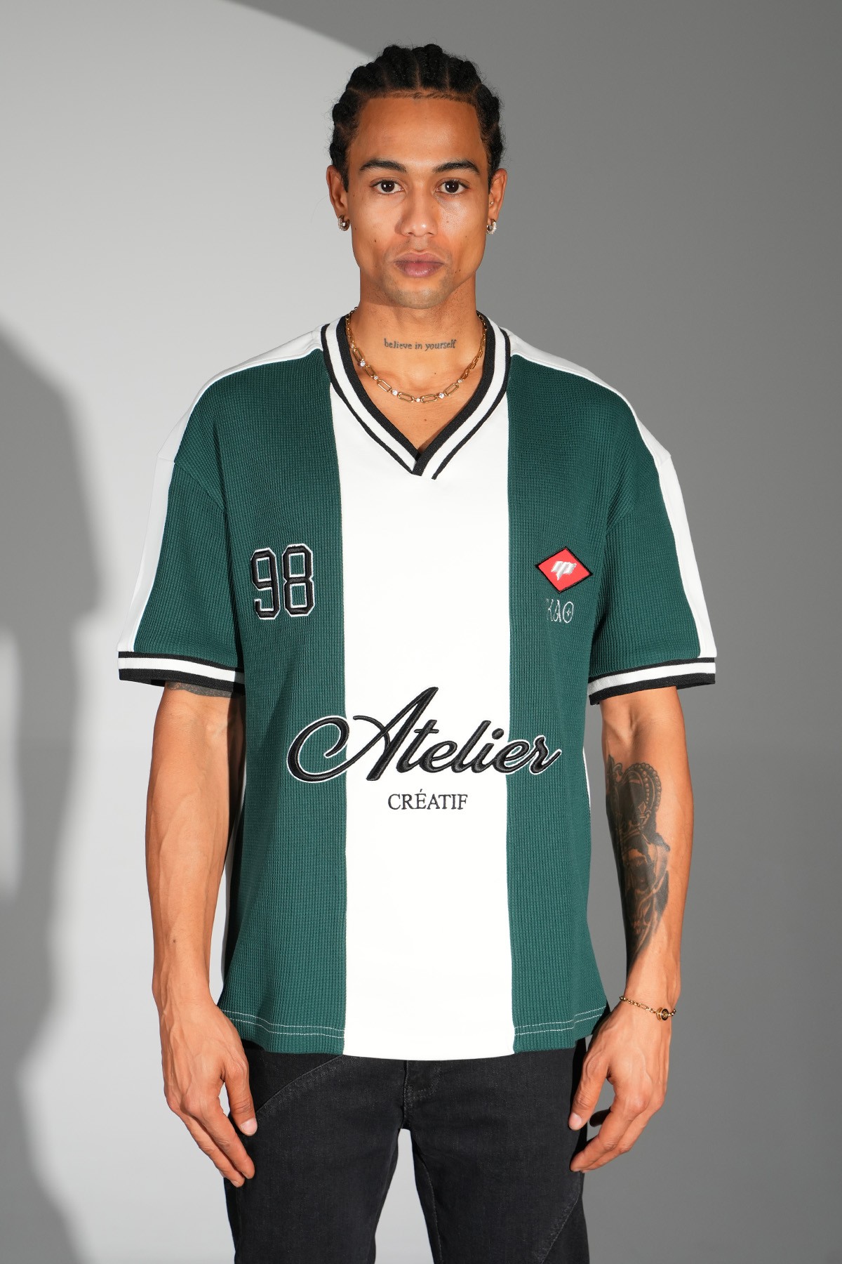 Nakışlı V Yaka Oversize Tişört - green