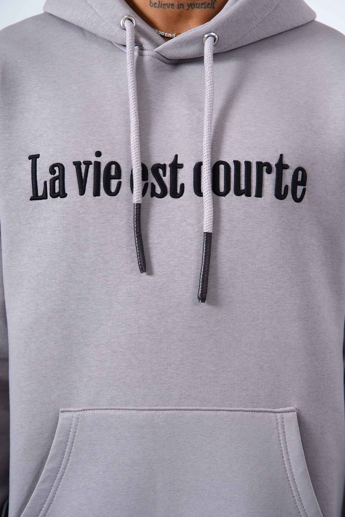 La Vie Est Courte Sweatshirt