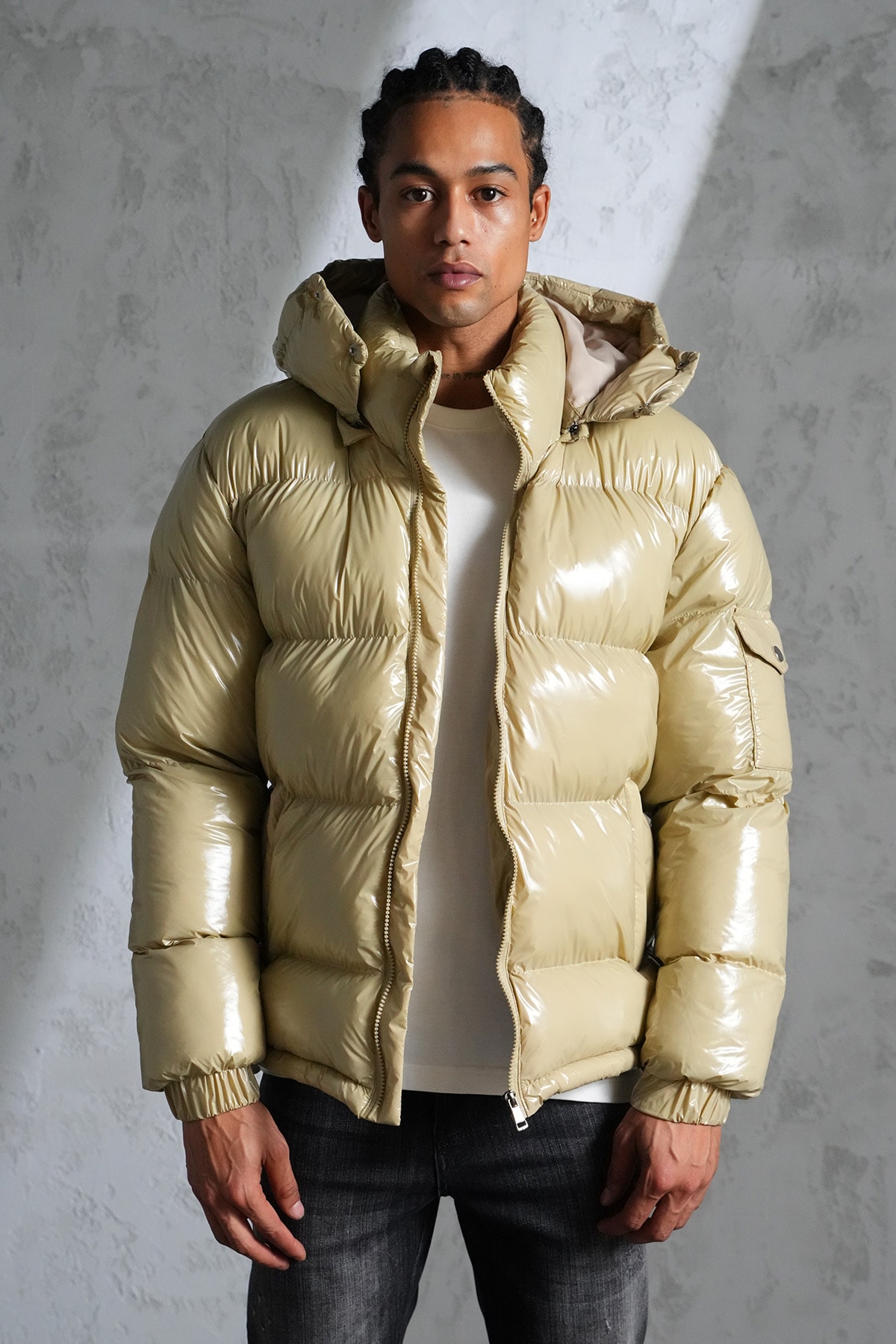 Kapüşonlu Parlak Şişme Mont - Bej