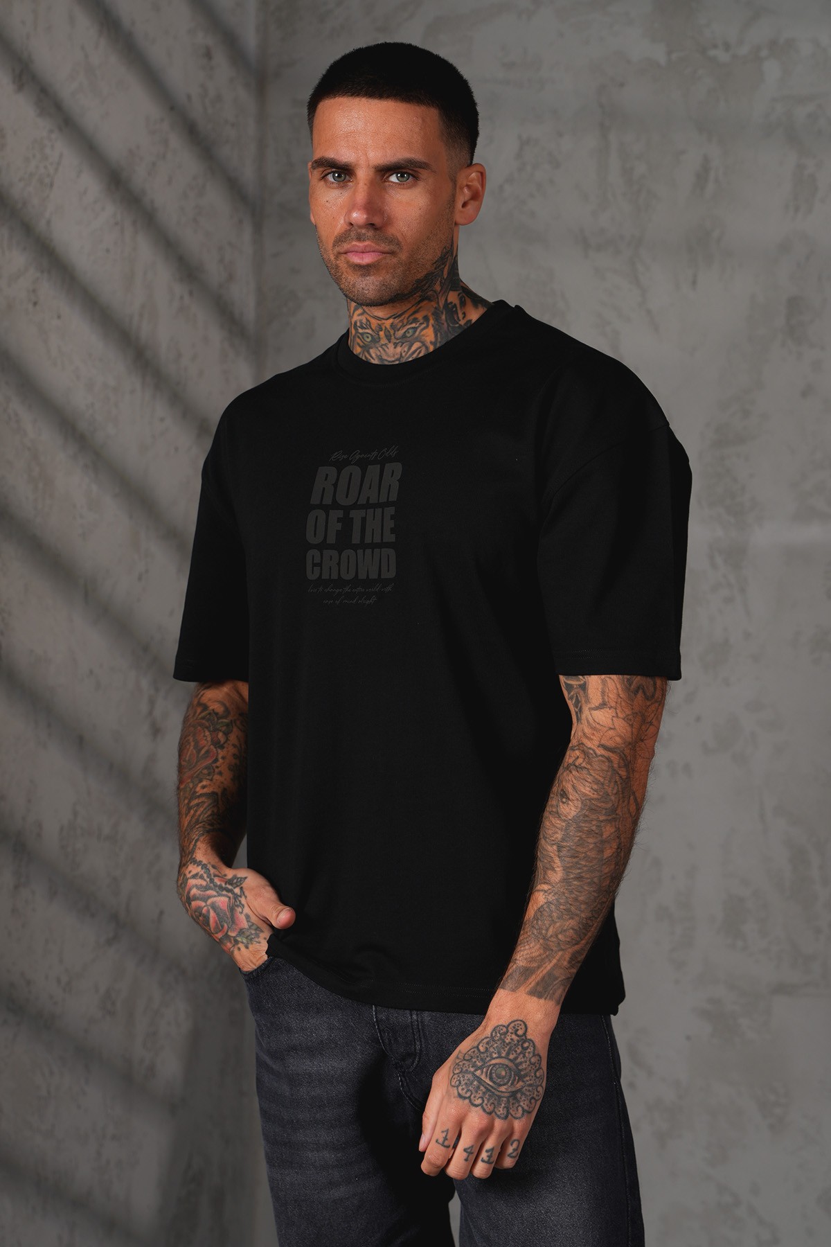 Kabartma Baskılı Oversize Tişört - black