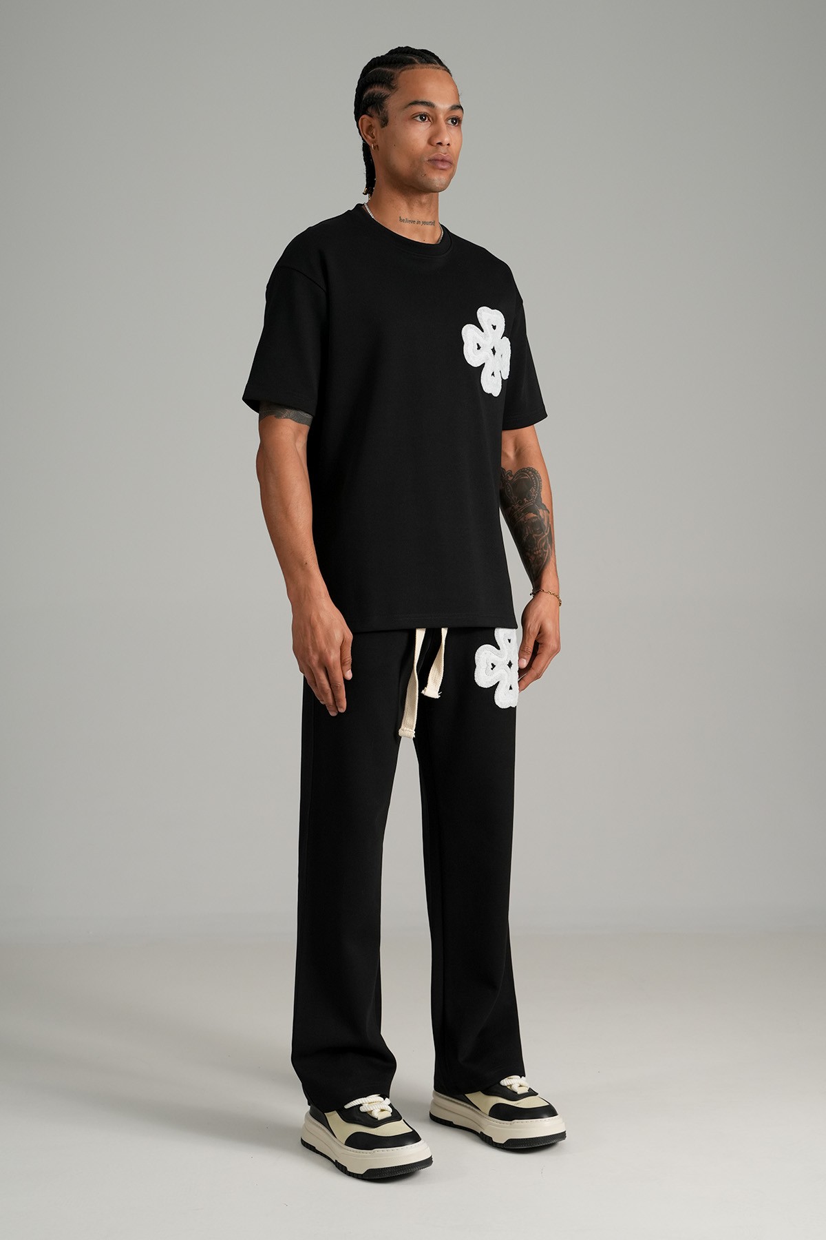 Yonca Detaylı Tişört Pantolon Takım - black