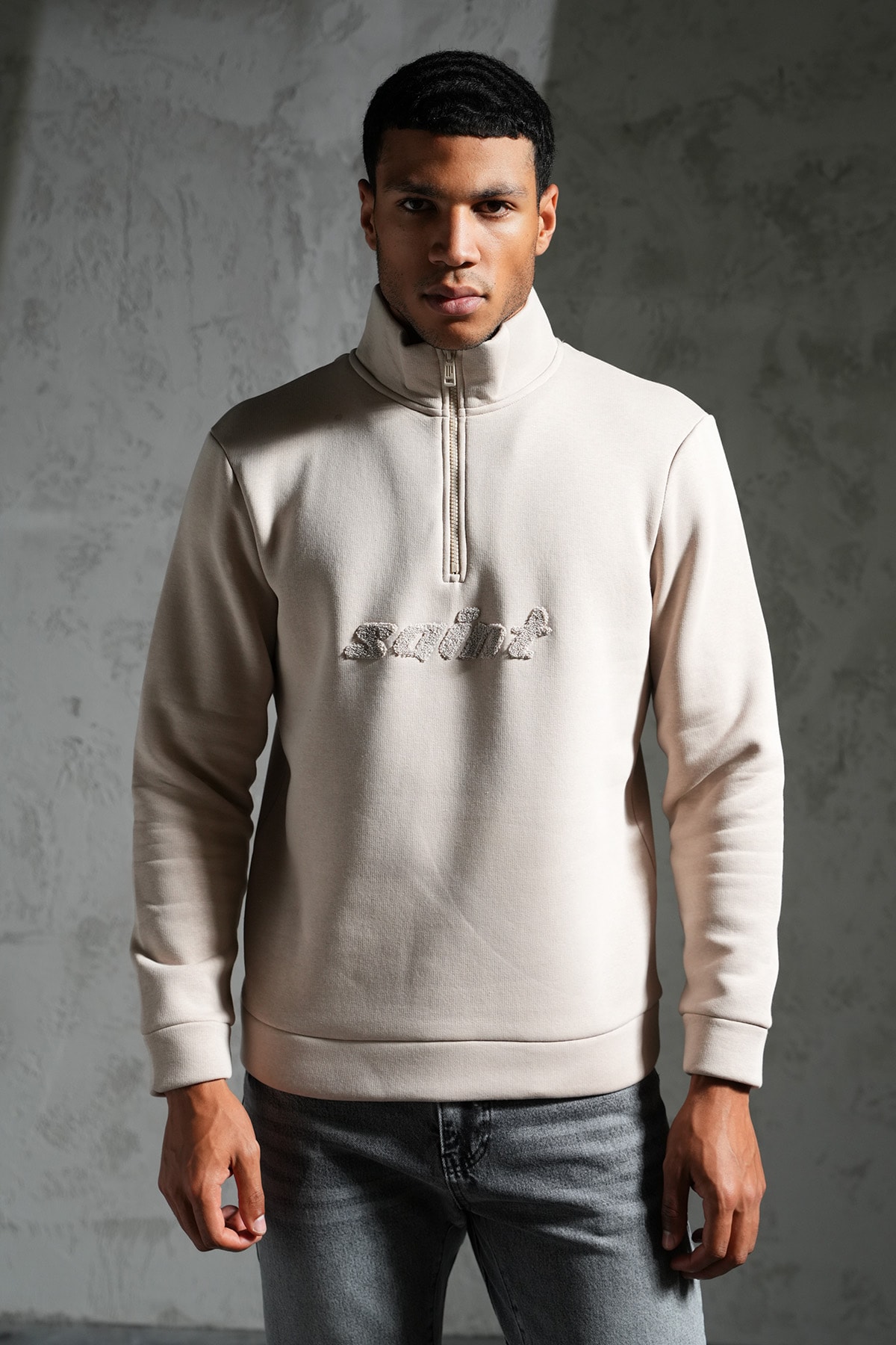 Saint Detaylı Yarım Fermuarlı Sweat - Beige