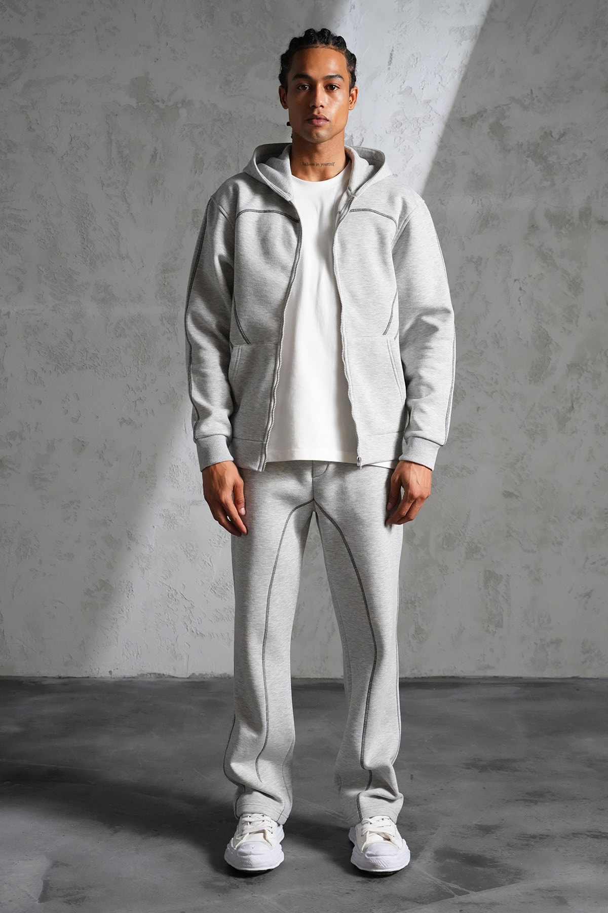 Şerit Detaylı Kapüşonlu Eşofman Takım - Gri