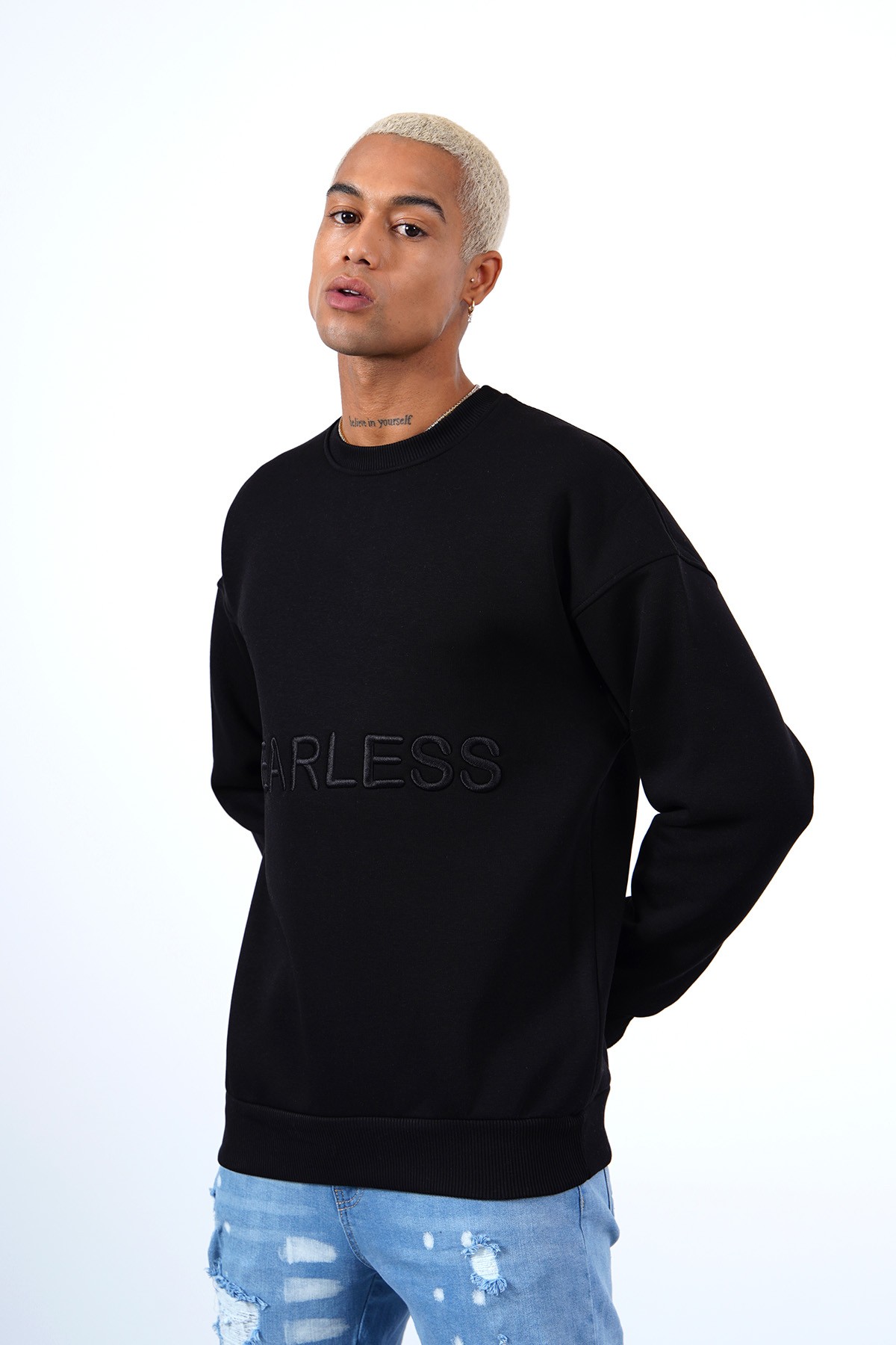 Fearless Embroidered Sweat - black