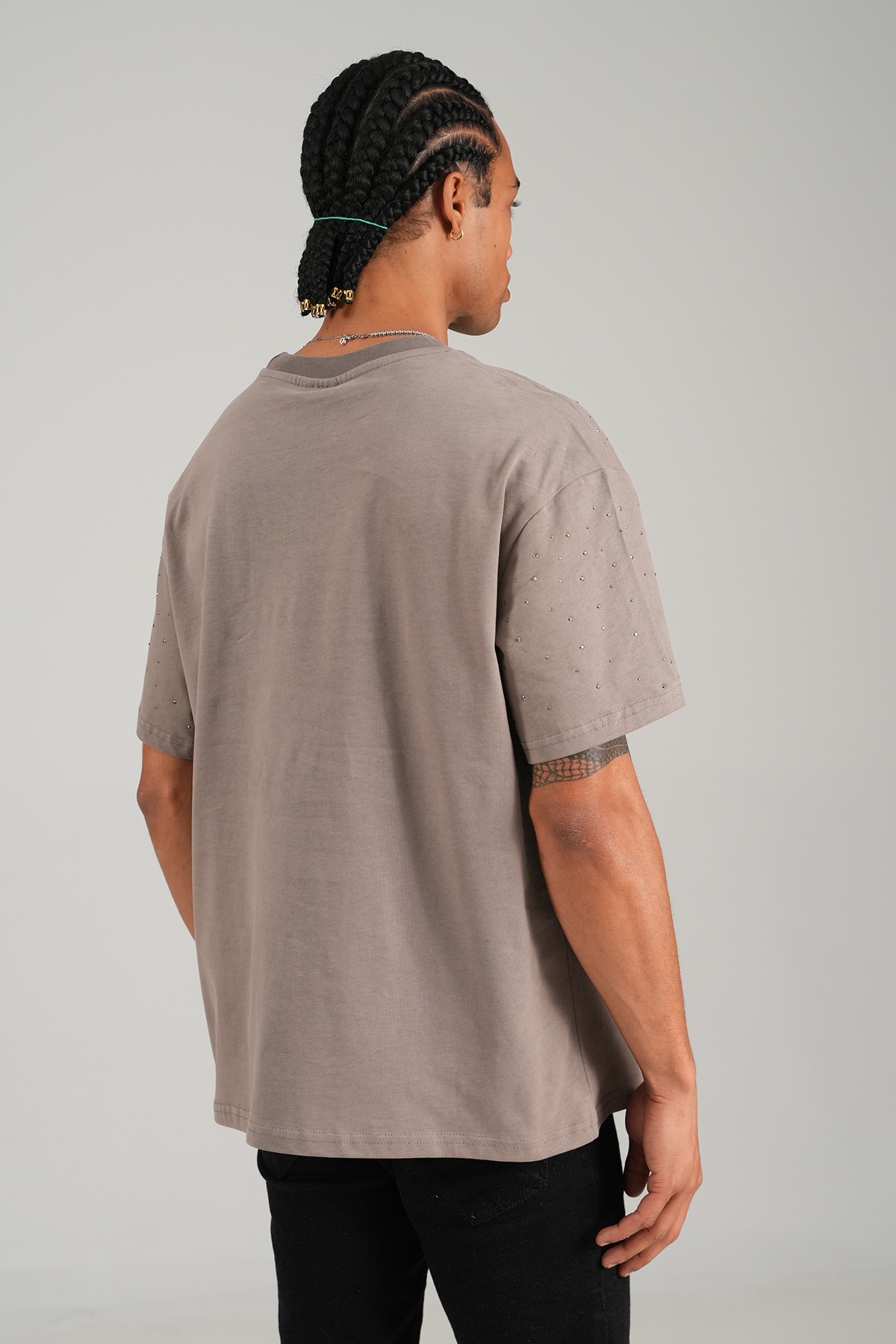 Oversize T-shirt with stone embroidery