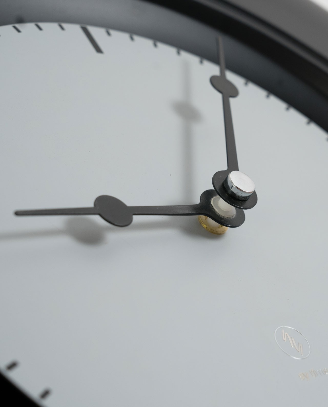 SY Time Cappadocia 60 CM Wall Clock - 9816 Patented Magnetic Dial System, Adjustable Hands, Fiberglass and Aluminum Design