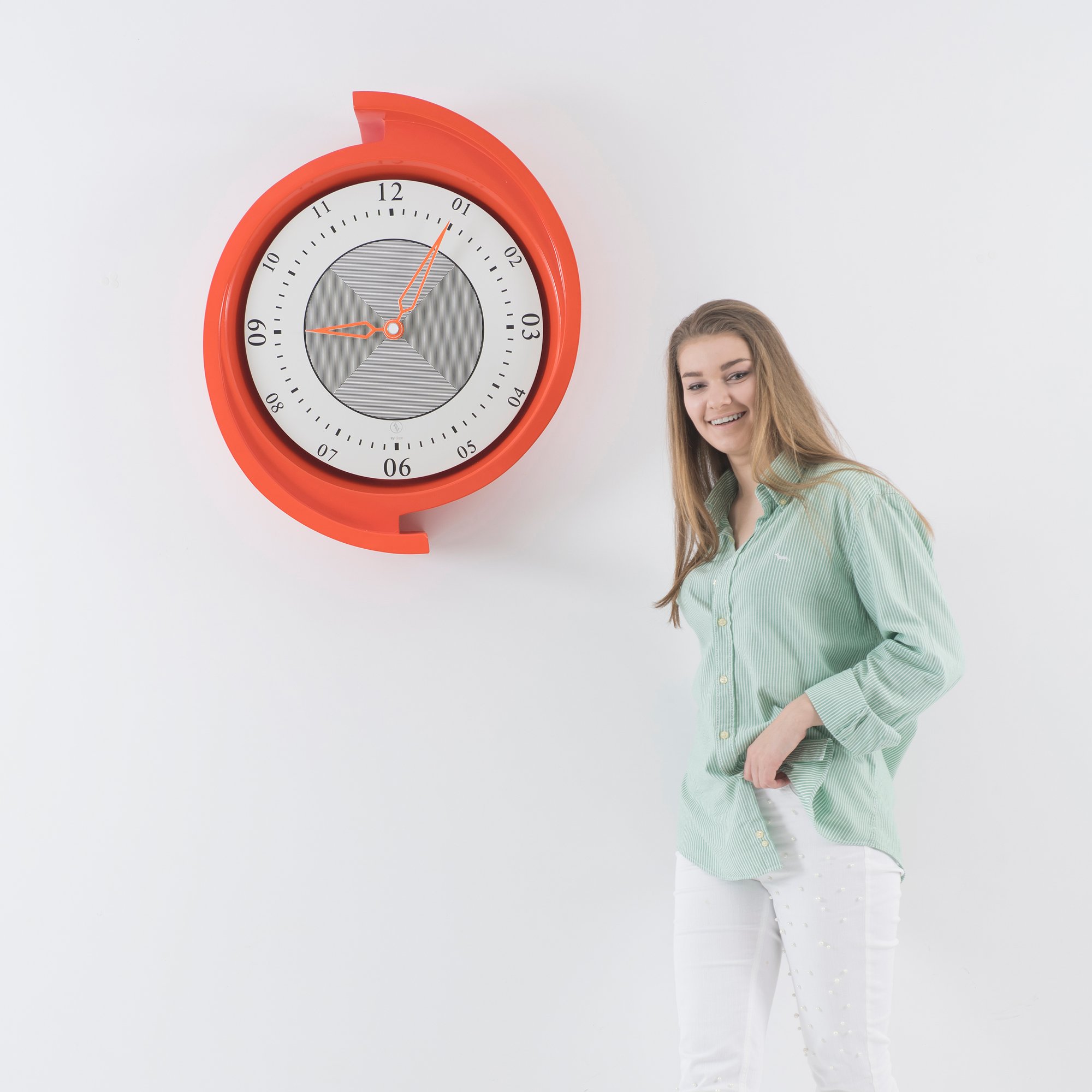 SY Time Pera 80 CM Duvar Saati - 6747 Patentli Manyetik Kadran Sistemi, Ayarlanabilir Kollar, Fiberglas ve Alüminyum Tasarım