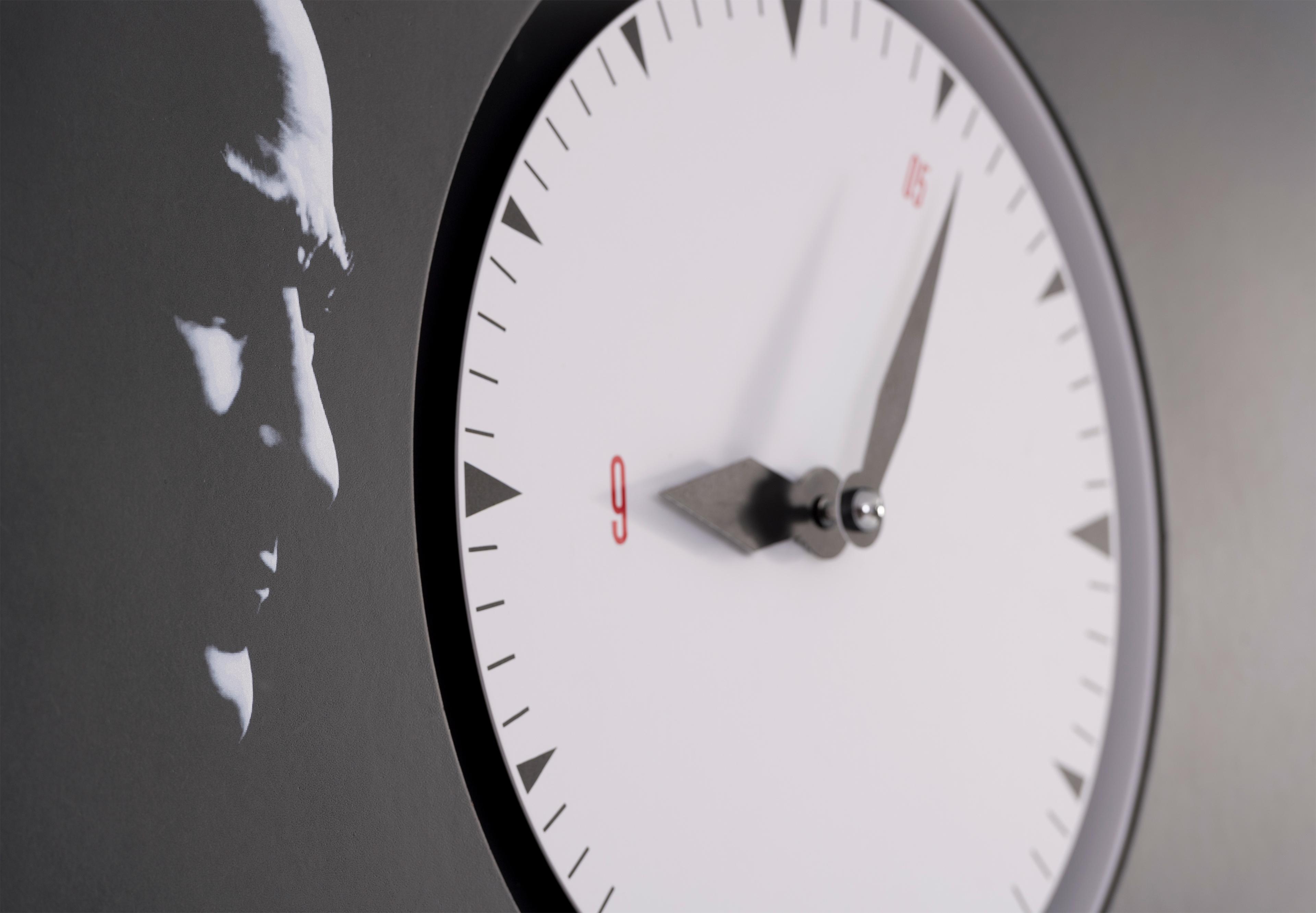 Bandırma Wall Clock 80 CM Patented Magnetic Dial System, Adjustable Hands, Fiberglass and Aluminum Design