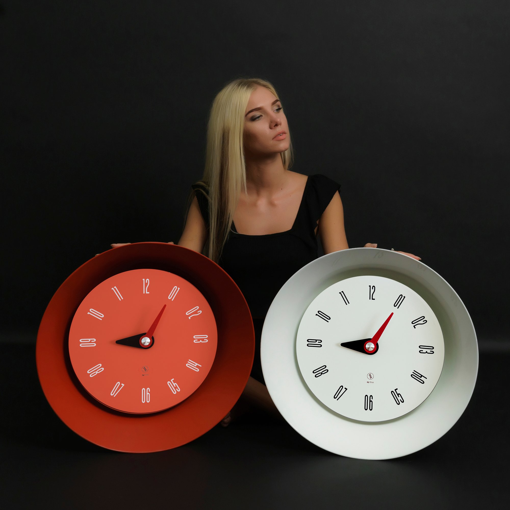 SY Time Side 50 CM Duvar Saati - 9953 Patentli Manyetik Kadran Sistemi, Ayarlanabilir Kollar, Fiberglas ve Alüminyum Tasarım