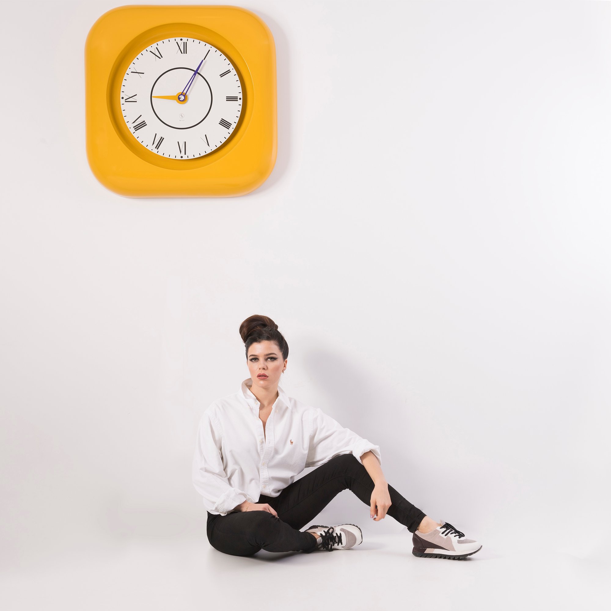 SY Time Knidos 80 CM Duvar Saati - 7171 Patentli Manyetik Kadran Sistemi, Ayarlanabilir Kollar, Fiberglas ve Alüminyum Tasarım