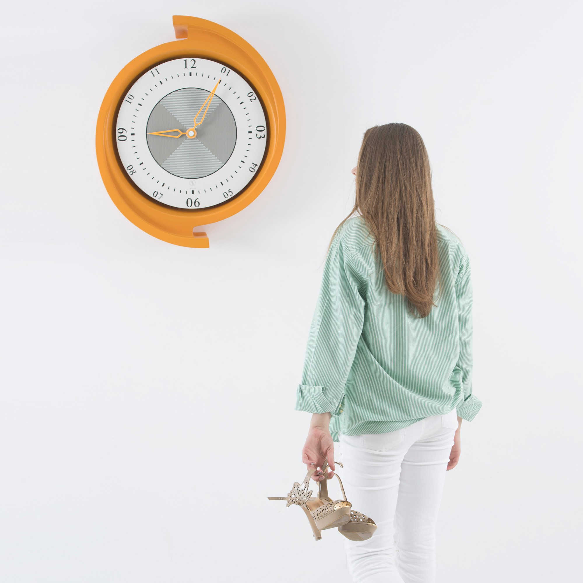 SY Time Pera 80 CM Duvar Saati - 6730 Patentli Manyetik Kadran Sistemi, Ayarlanabilir Kollar, Fiberglas ve Alüminyum Tasarım