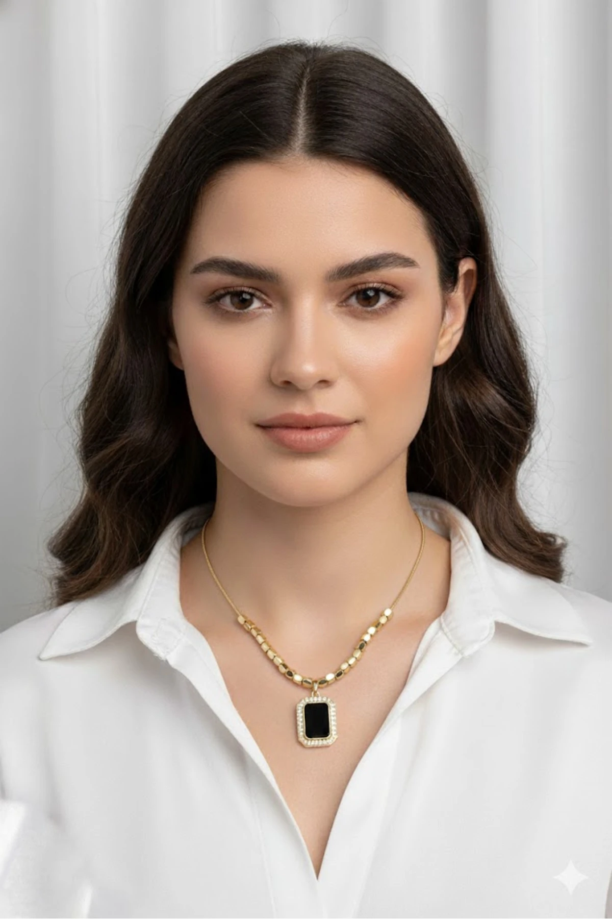 Çelik Kadın Kolye Zirkon Taşlı Siyah Baget Model Gold Renk 316L Kararmaz | Şık ve Dayanıklı Takı