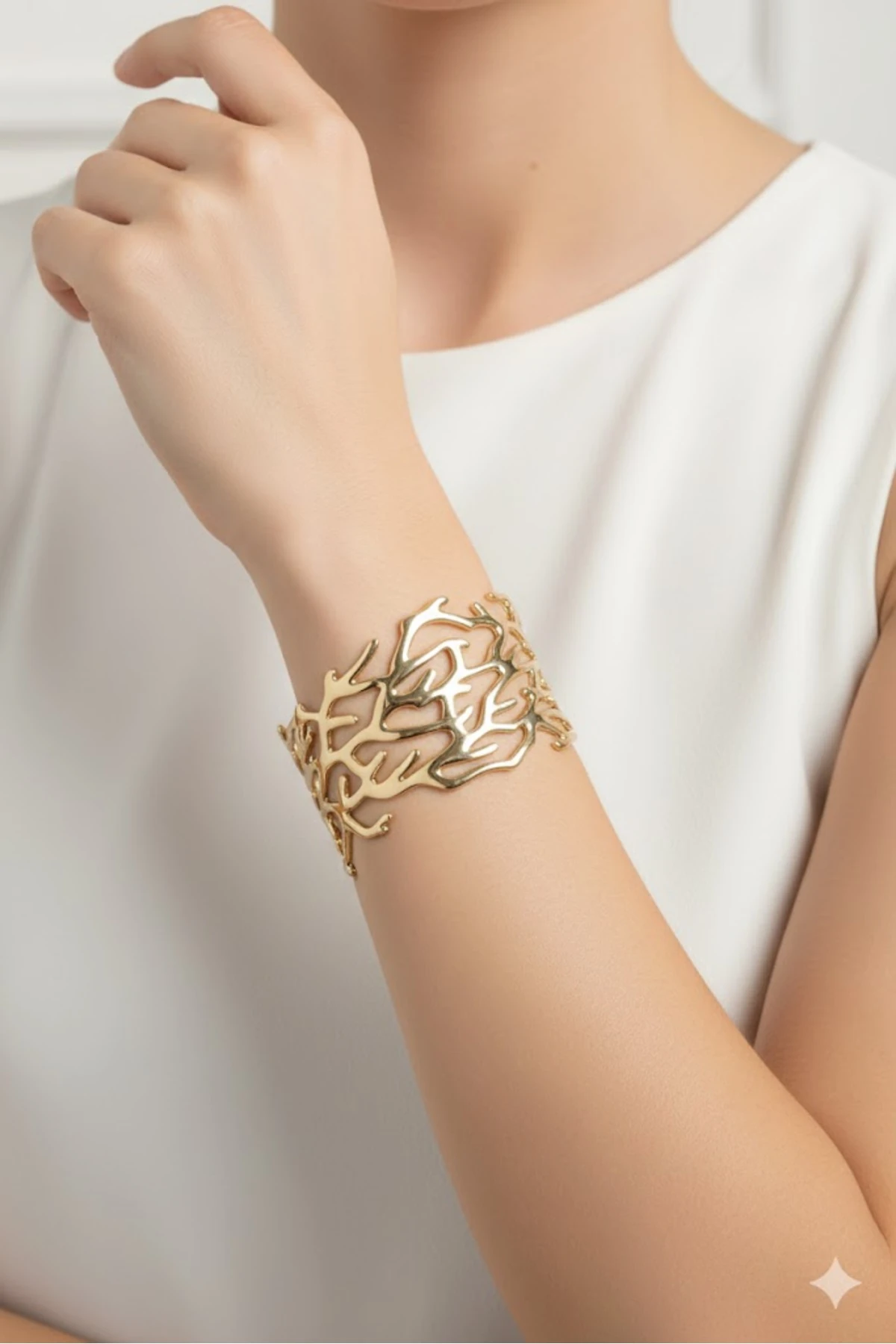 Pirinç Vintage Kadın Bileklik Gold Renk | Şık ve Dayanıklı Takı, Aksesuar