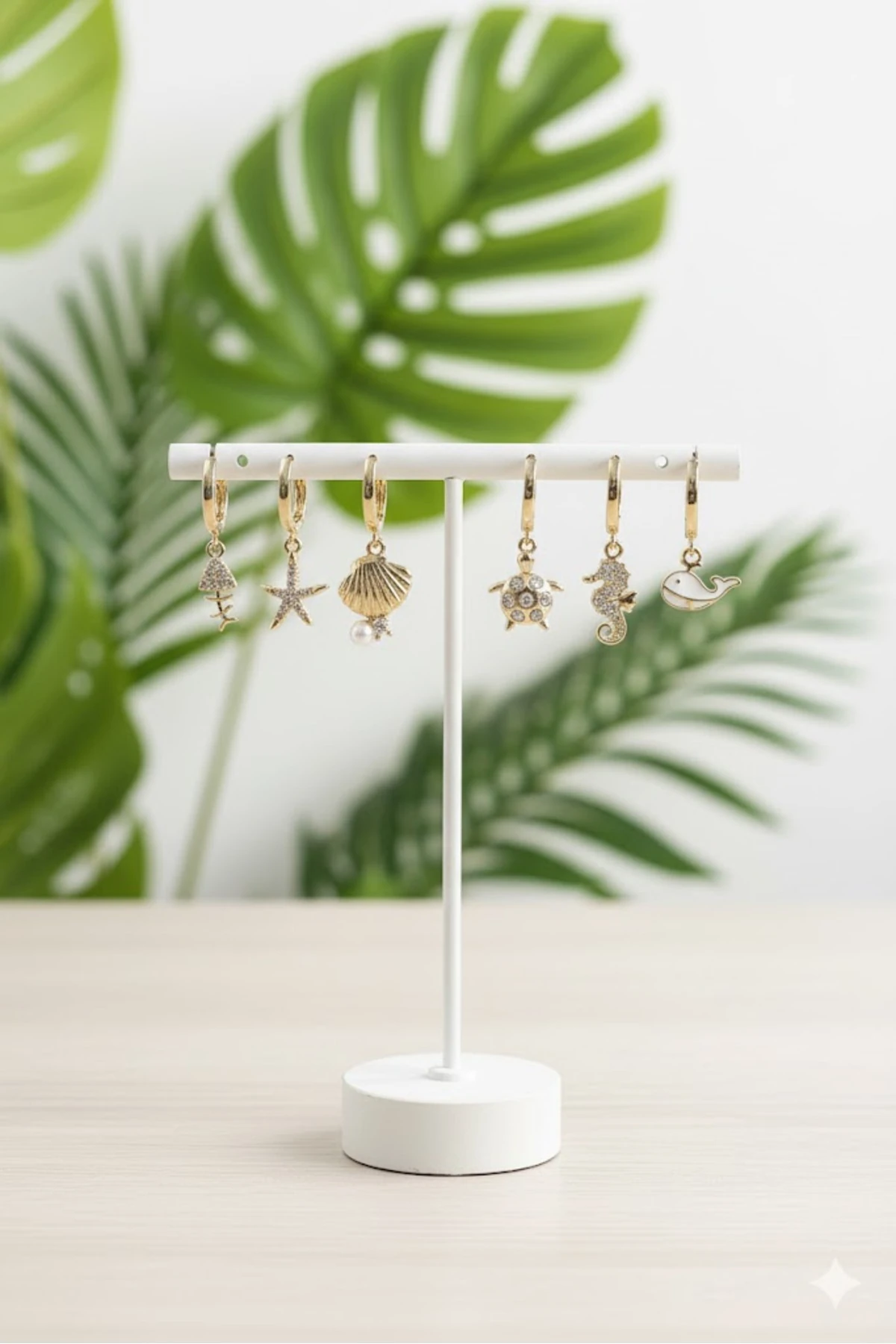 Pirinç Zirkon Küpe Set Taşlı İstiridye Balina Ve Yıldız Gold Renk 6'lı | Şık ve Dayanıklı Takı