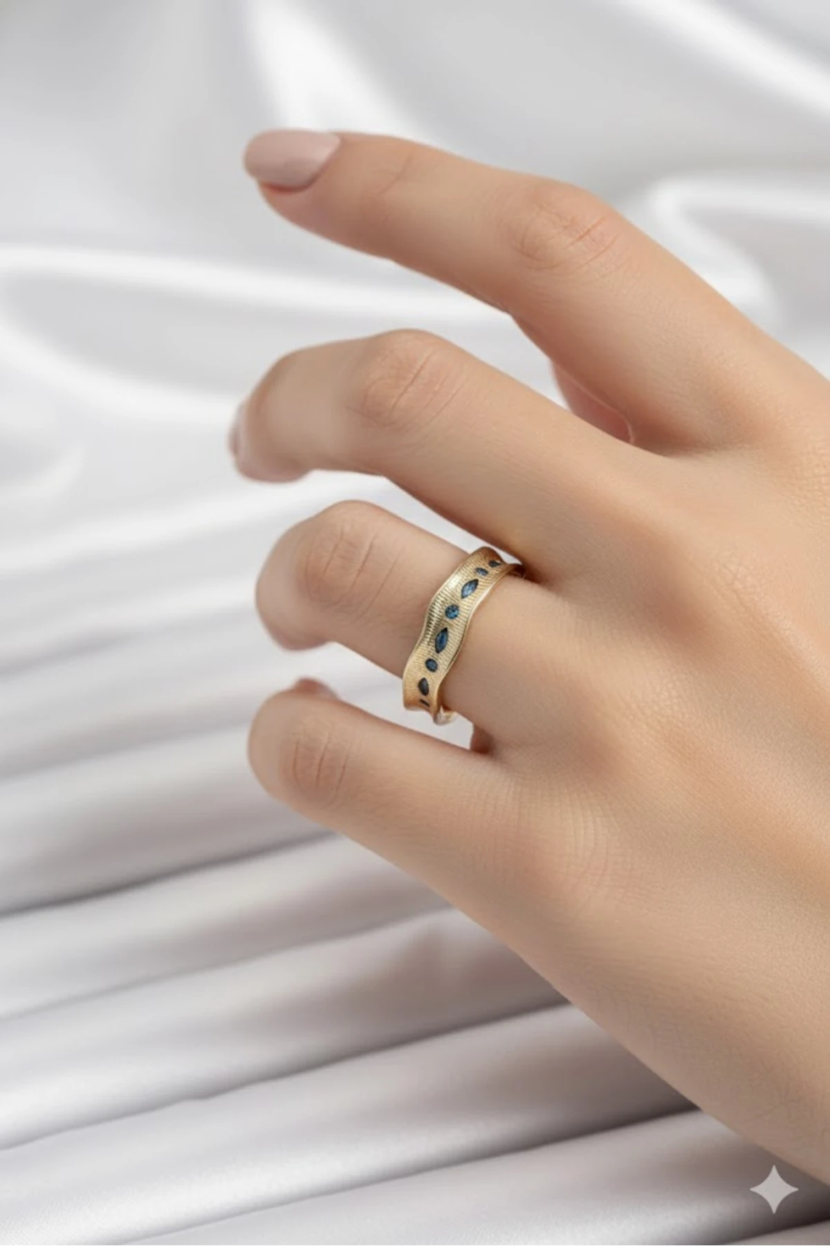 Pirinç Vintage Kadın Yüzük Gold Renk Zirkon Taşlı | Şık ve Dayanıklı Takı, Aksesuar