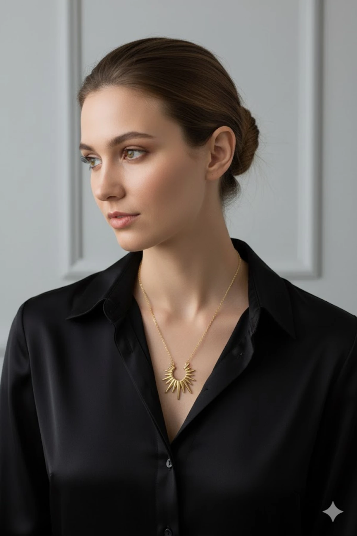 Çelik Vintage Kadın Kolye Gold Renk Güneş Model 316L Kararmaz | Şık ve Dayanıklı Takı, Aksesuar