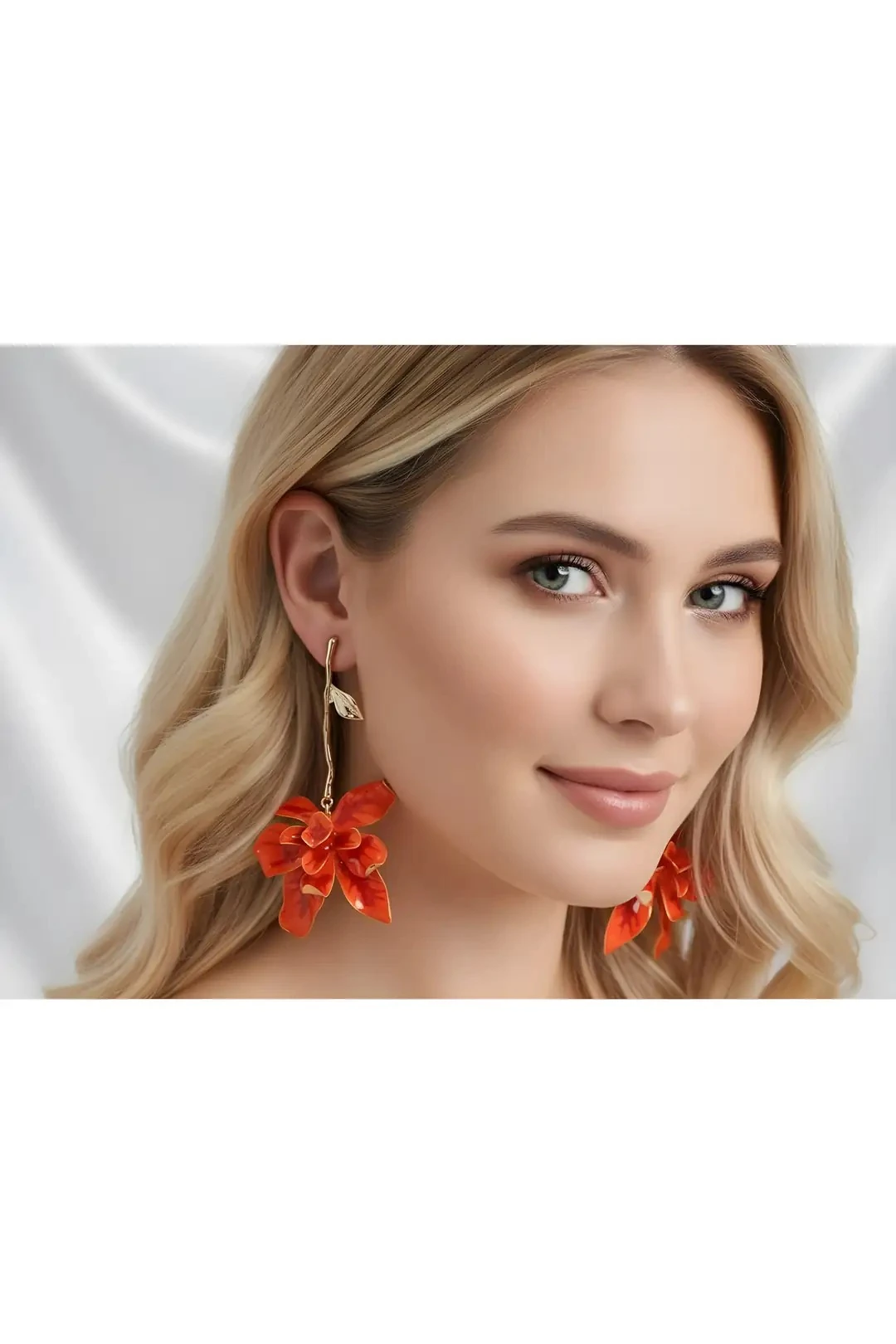 Sallantılı Kadın Küpe Kırmızı Çiçek Model Gold Renk Pirinç