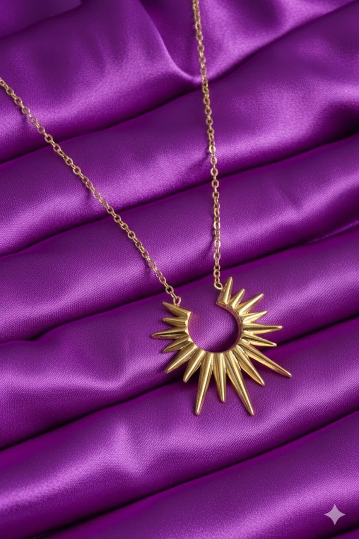 Çelik Vintage Kadın Kolye Gold Renk Güneş Model 316L Kararmaz | Şık ve Dayanıklı Takı, Aksesuar