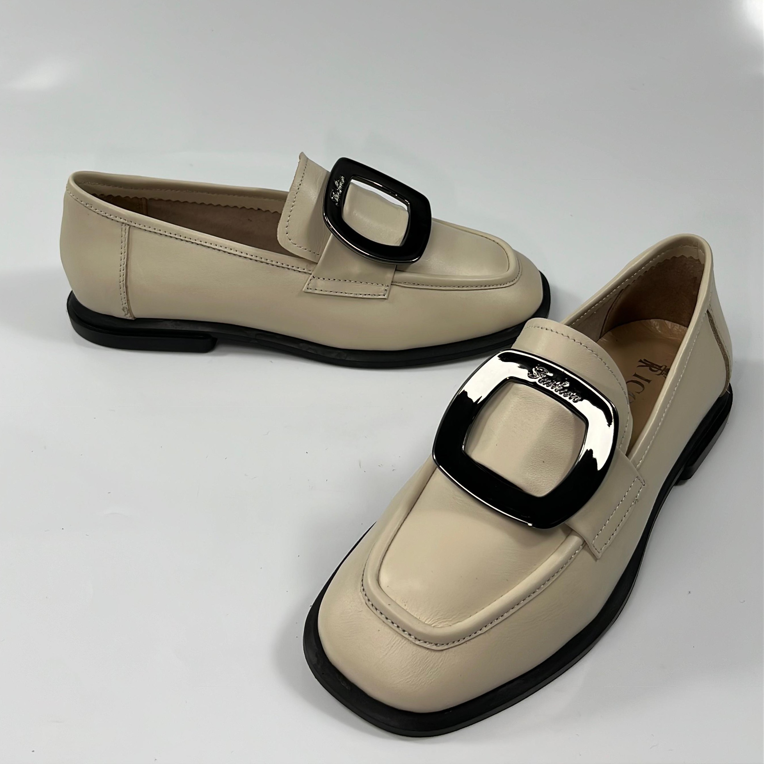 Bej Buckle Loafer