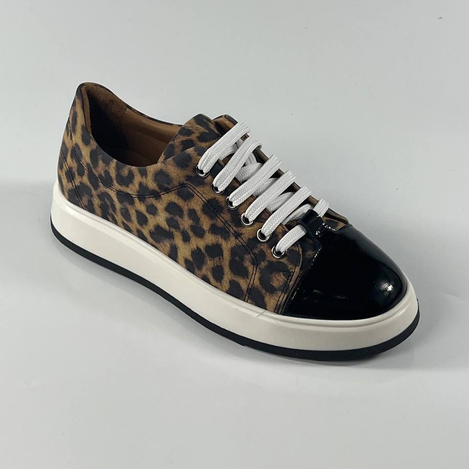 Black Leopar Sneaker 