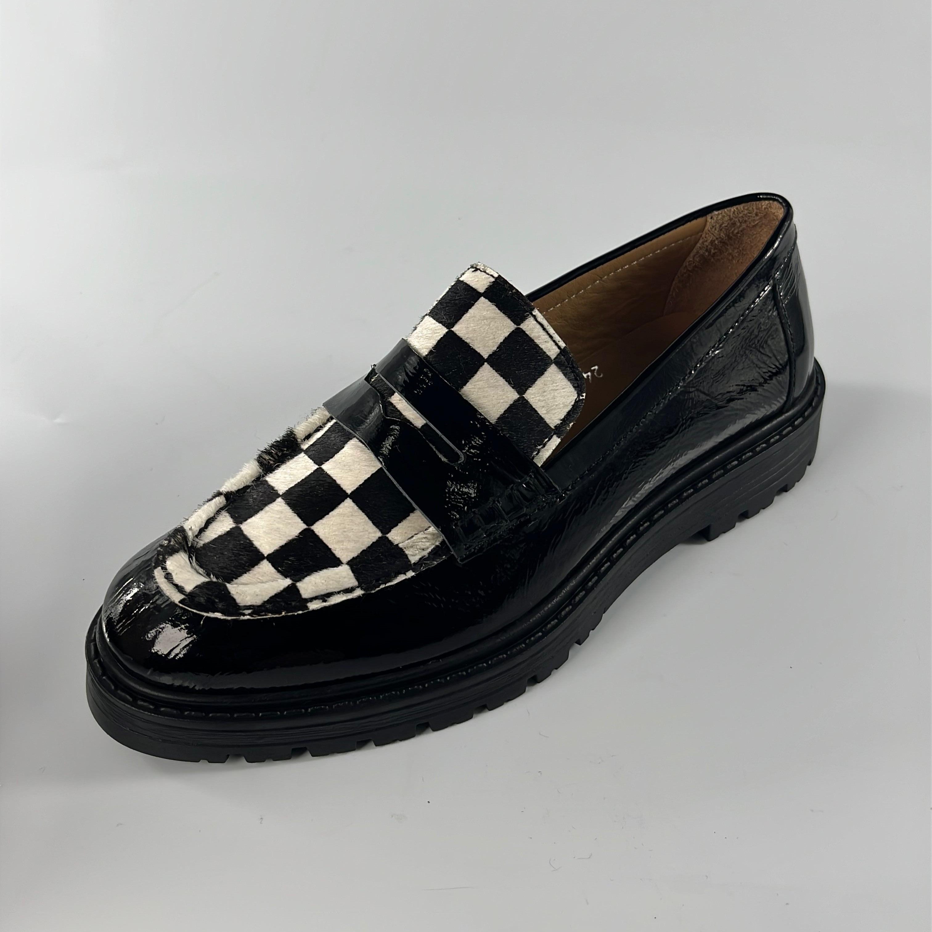 Black Dama Loafer