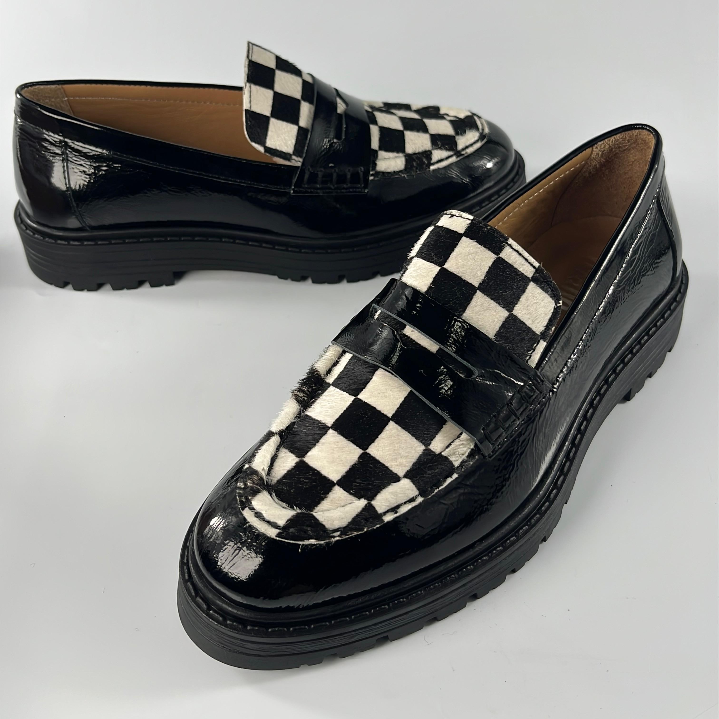 Black Dama Loafer