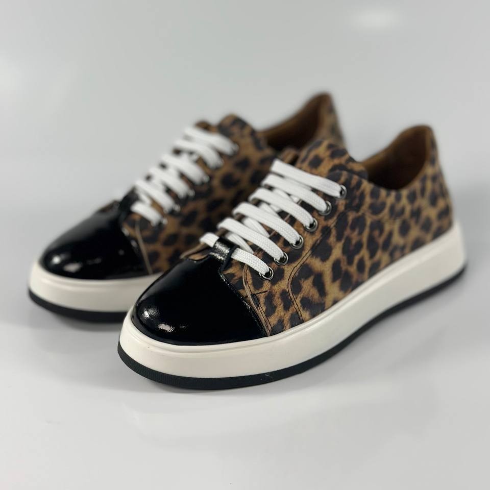 Black Leopar Sneaker 