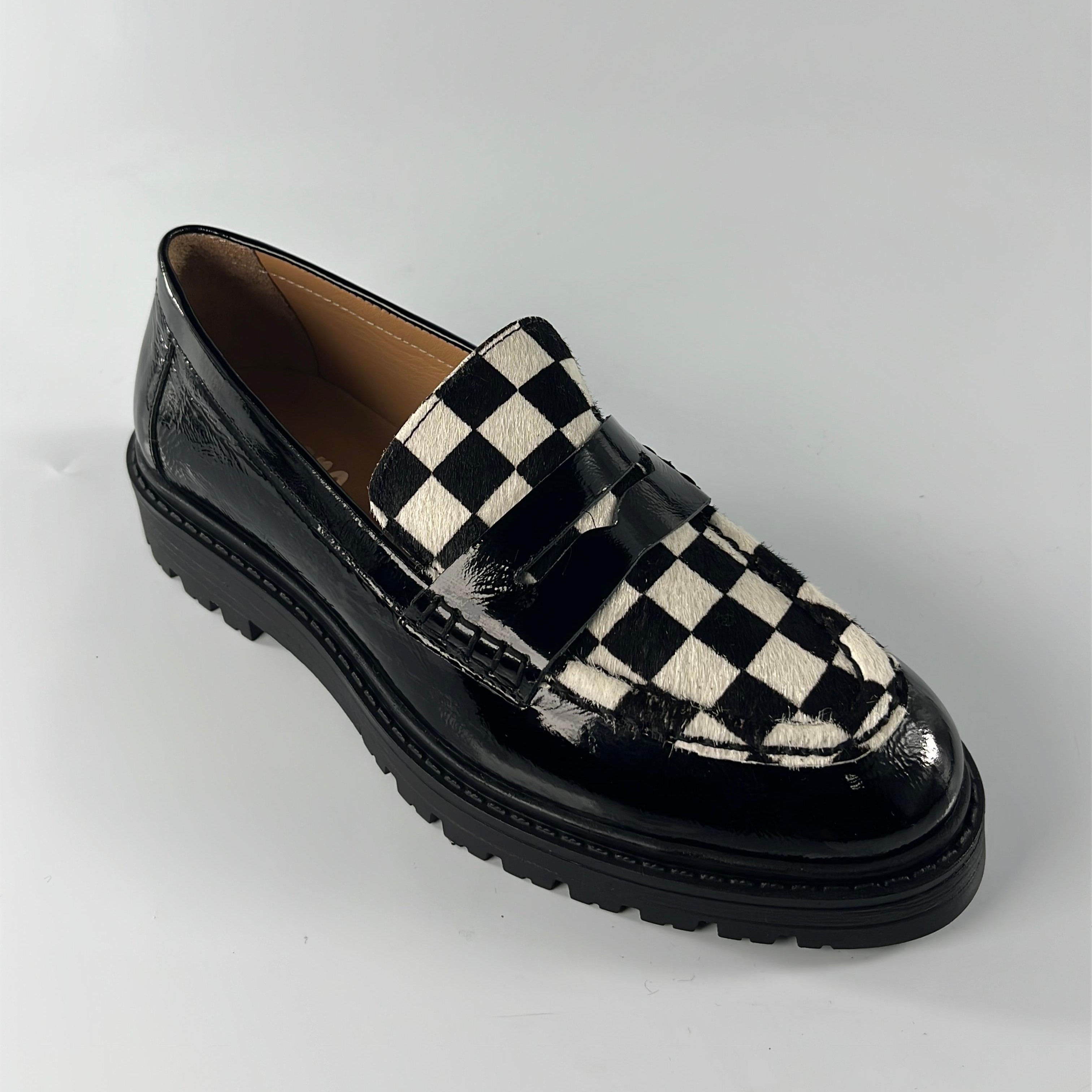 Black Dama Loafer