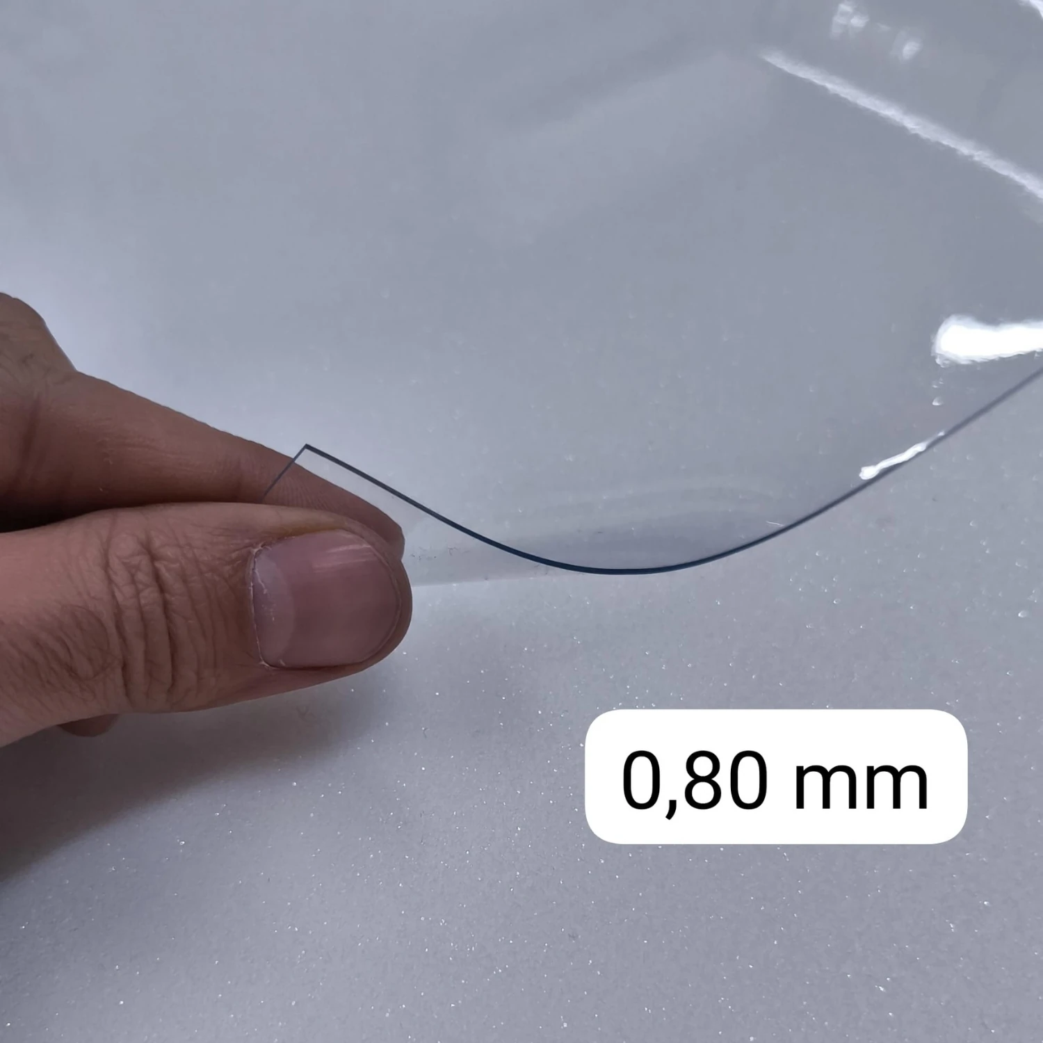 Şeffaf PVC 0,80 mm Orta Kalın Masa Örtüsü Kaymaz Koruyucu