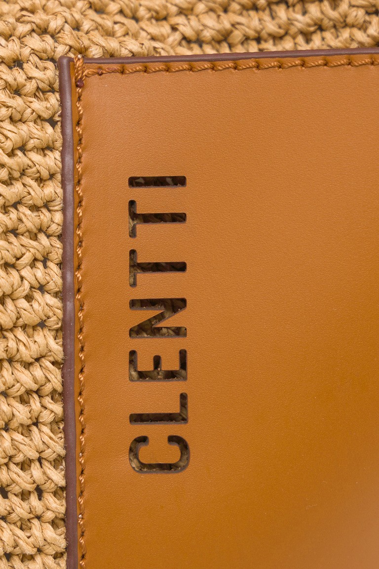 Saddle Hand-Knitted Leather Karen