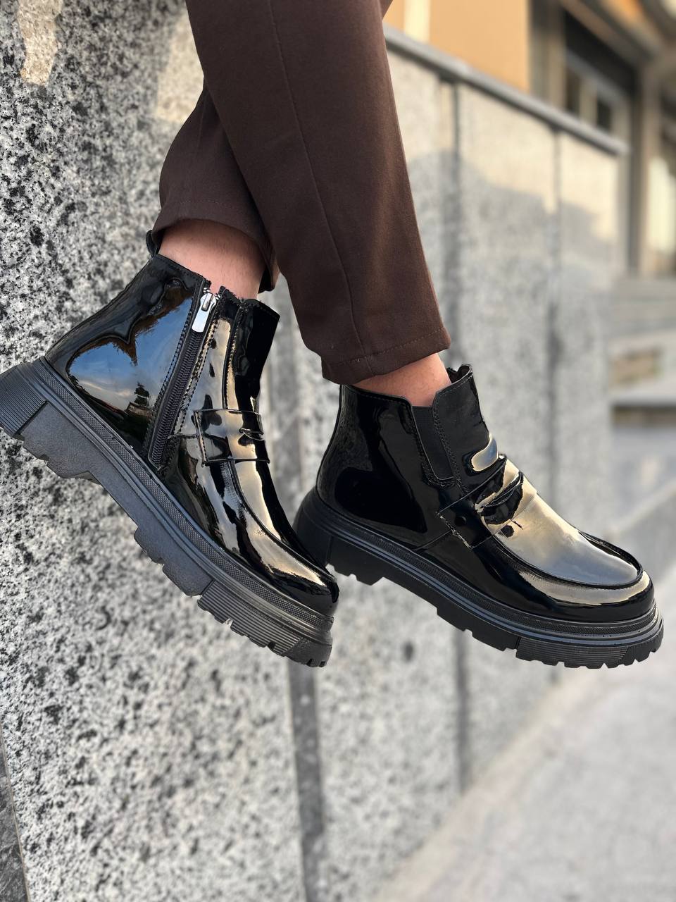 KB-K1 Kuback Kömür Rugan Günlük Erkek Bot