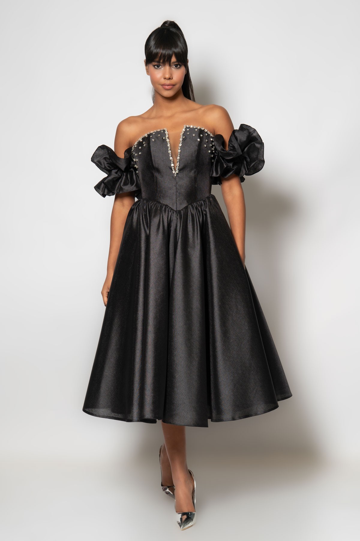 Robası serpme taşlı göğüs dekolteli abiye elbise - Siyah