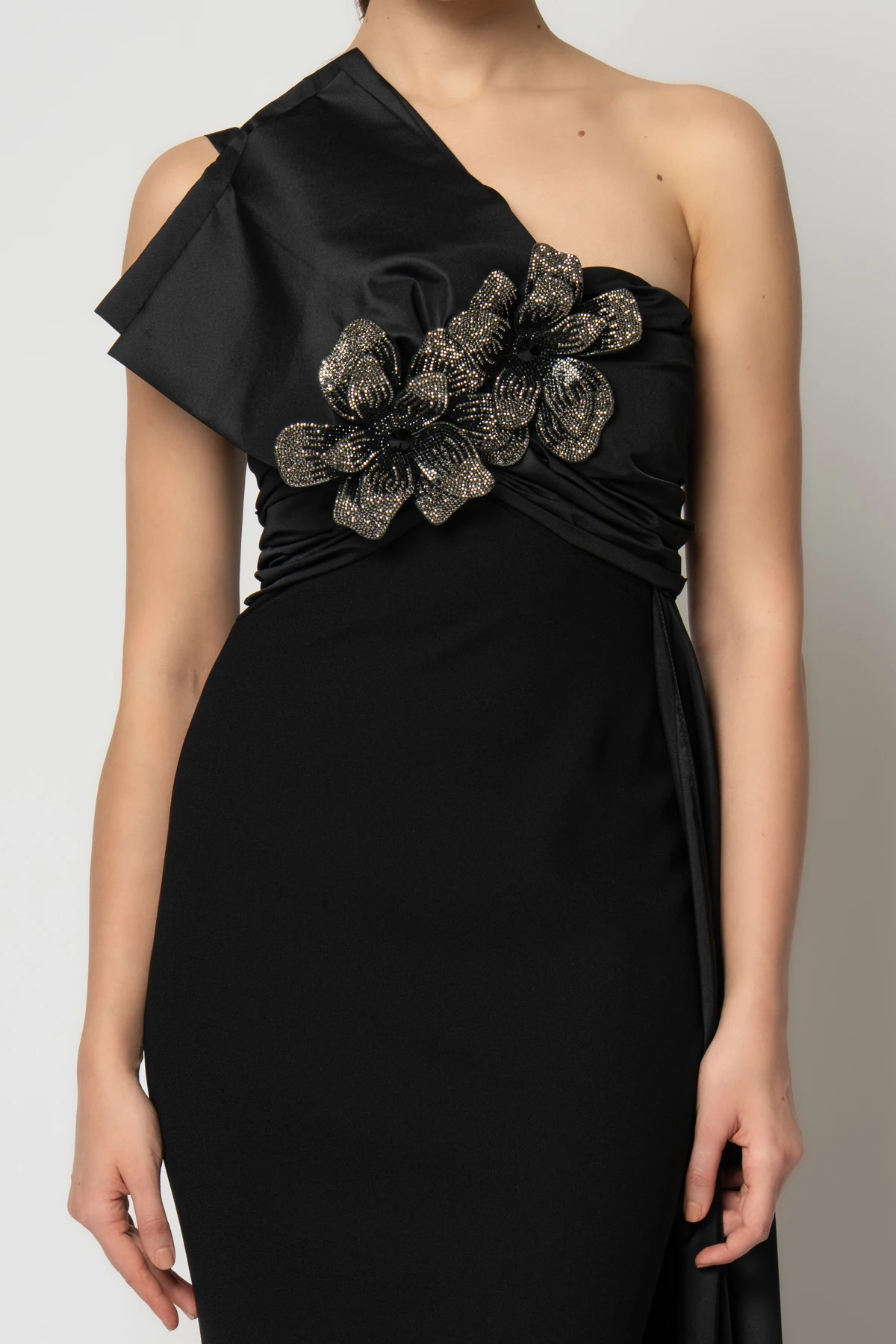 RENGIN branded Crepe Evening Dress with Taffeta Panels and Double ...