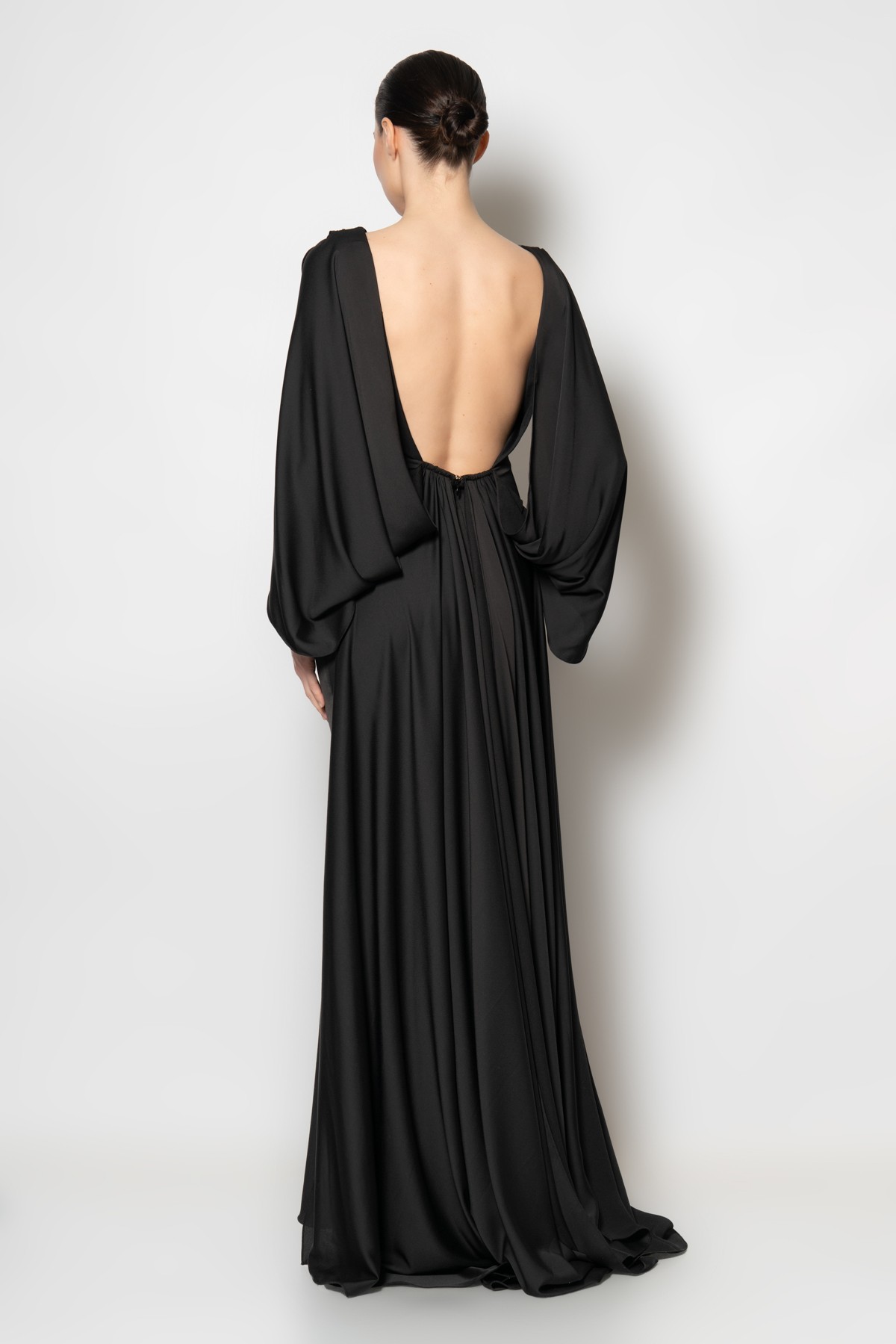 Sırtı açık kuyruklu yarasa kollu abiye elbise - Siyah