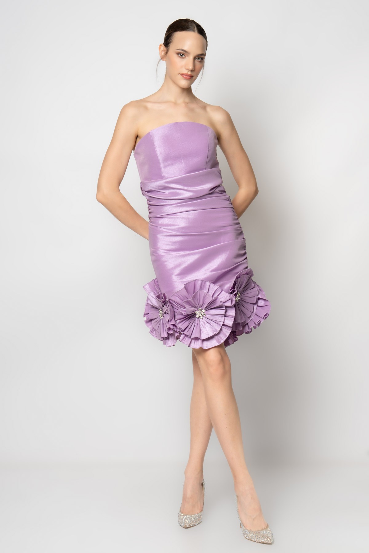 Etek ucu büyük çiçekli tafta abiye elbise - Lila