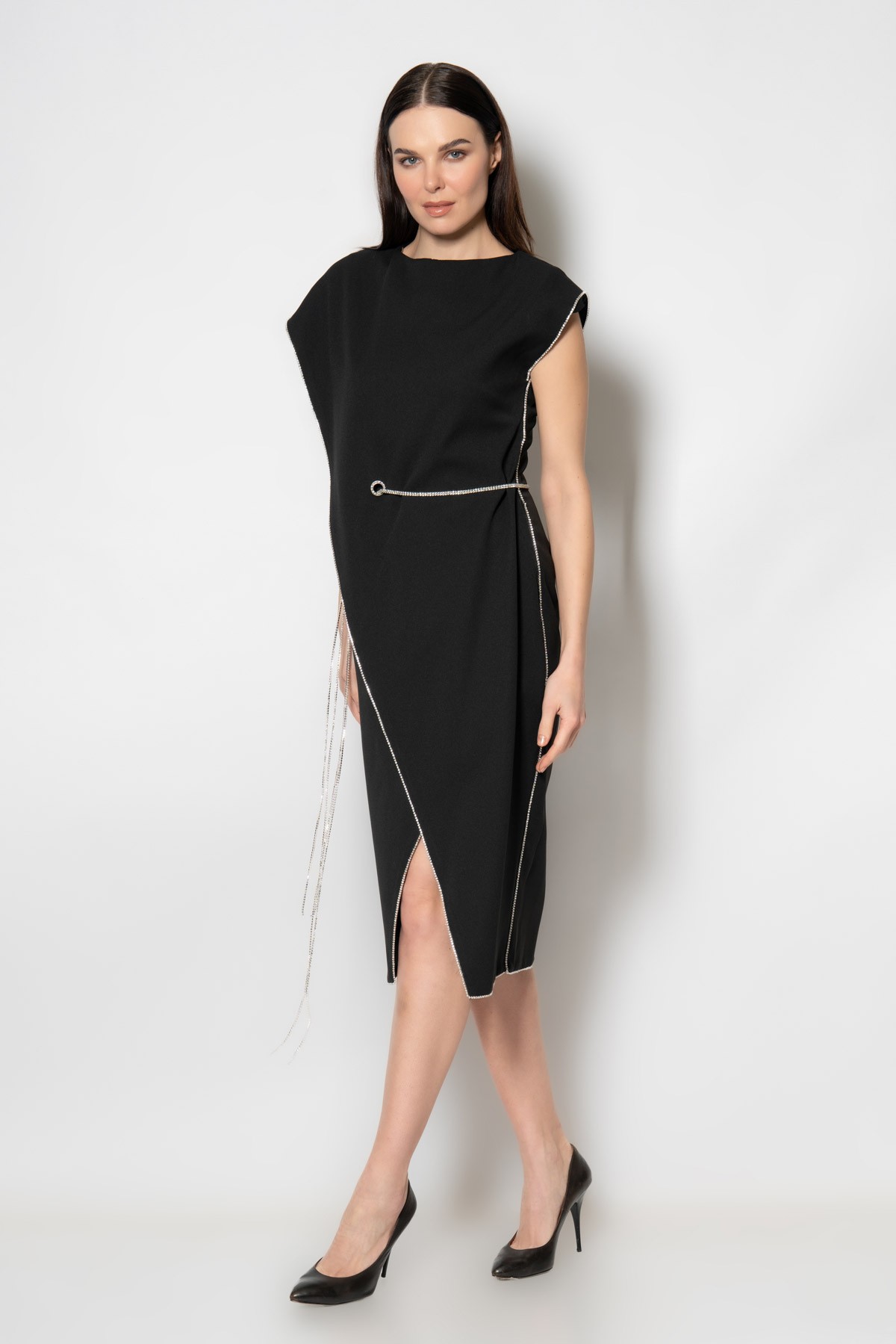 Boydan şerit aksesuarlı taş şerit kemerli krep abiye elbise - Siyah