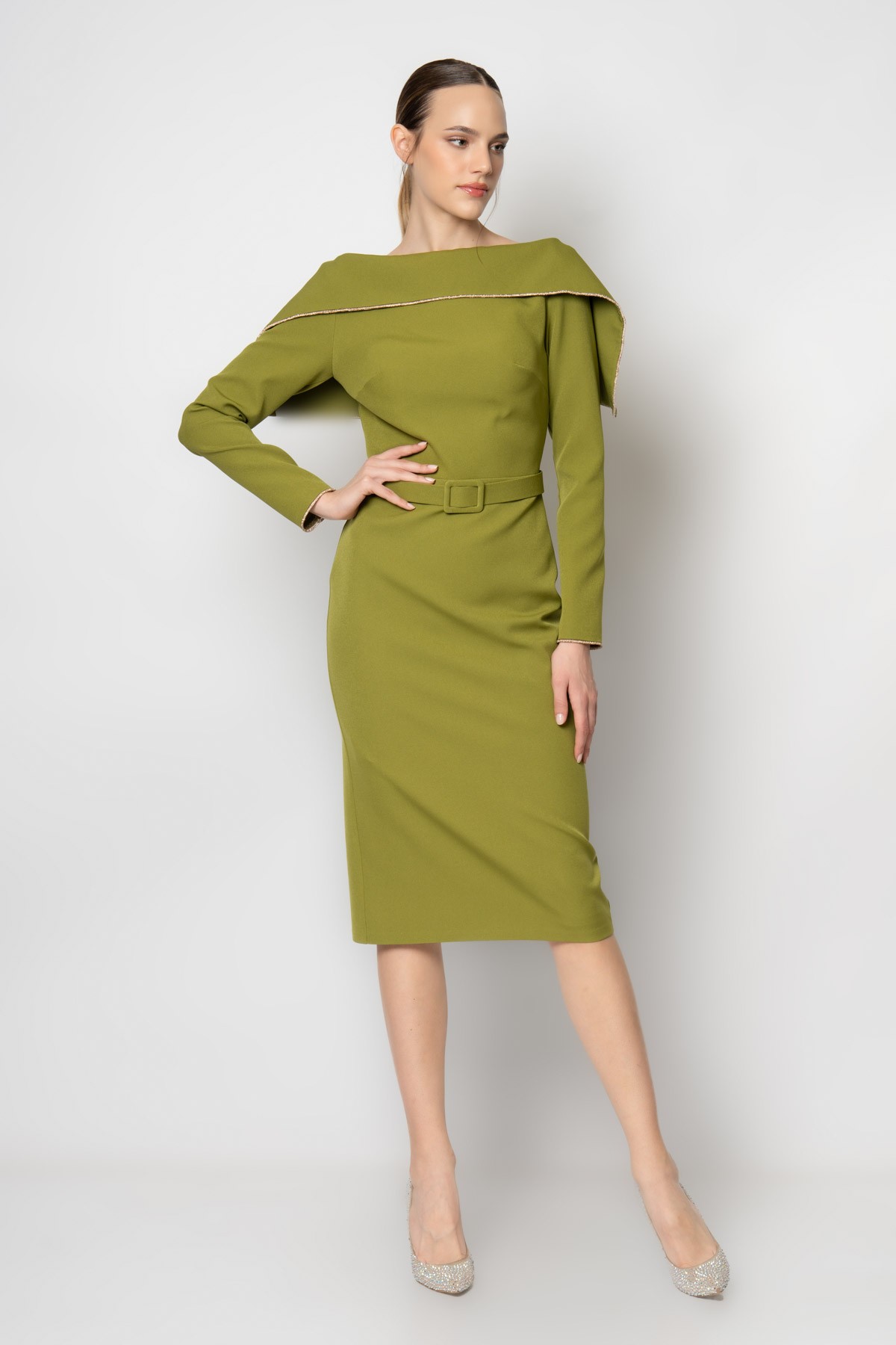 Taş şeritli şal yaka uzun kollu krep abiye elbise - Olive