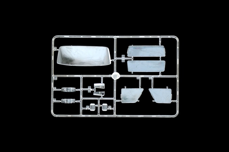 ITALERI 3687 1/24 FORD TRANSIT MK2 KAMYONET MAKETİ