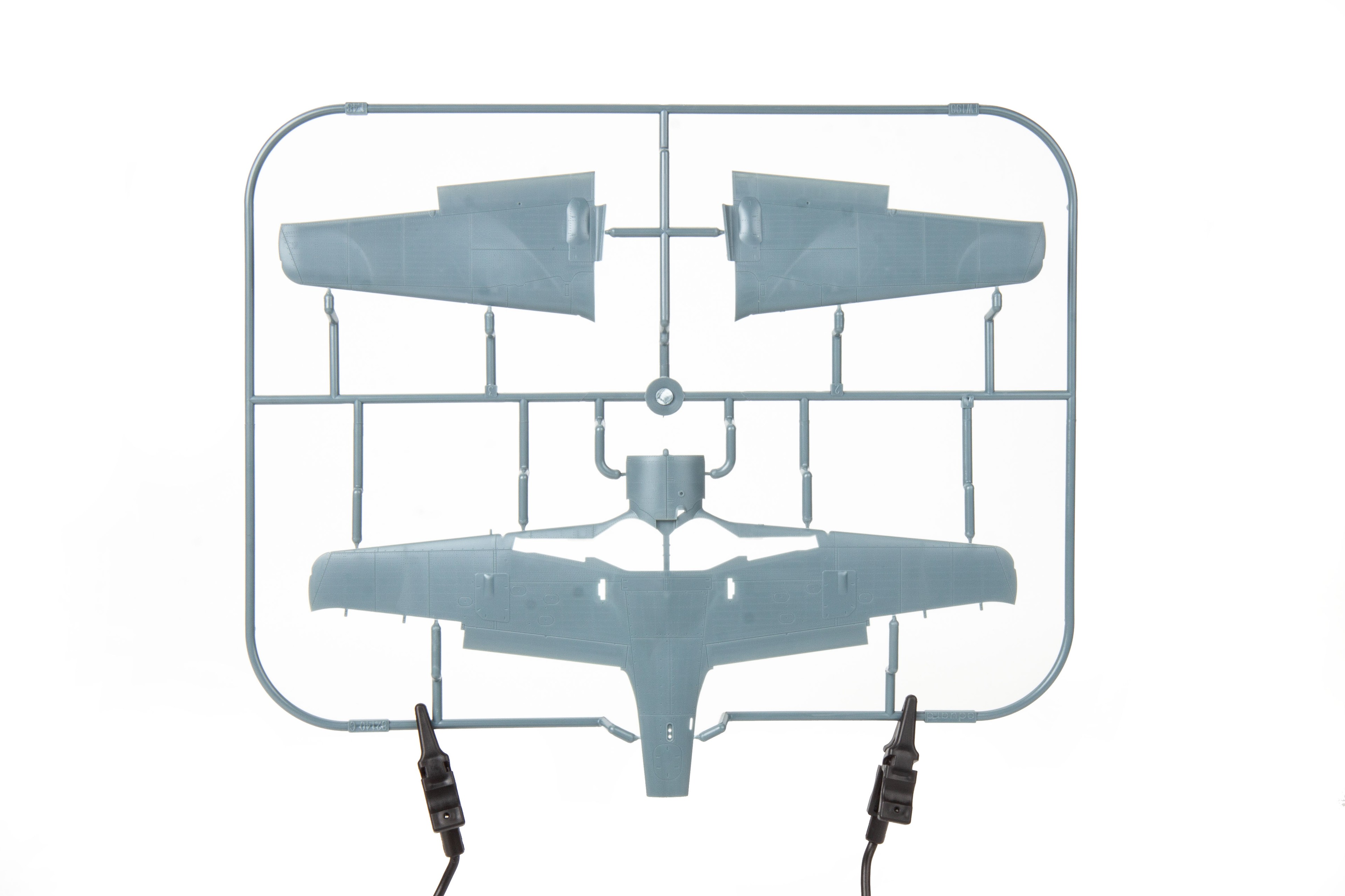 EDUARD 84118 1/48 Fw 190A-5 Light Fighter SAVAŞ UÇAĞI MAKETİ