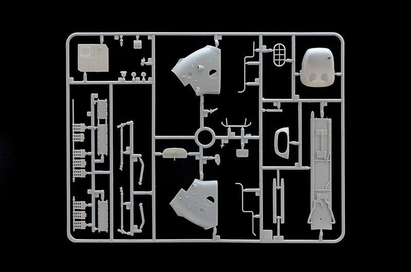 ITALERI 2720 1/48 Wessex UH.5 SALDIRI NAKLİYE HELİKOPTERİ MAKETİ