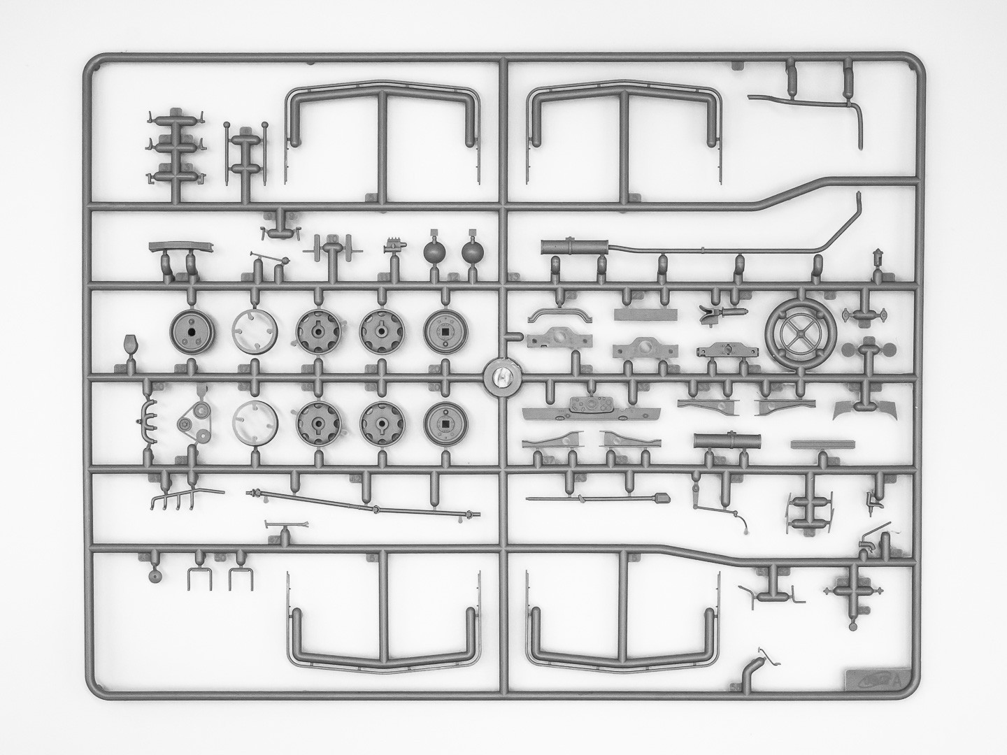 ICM 35454 1/35 KHD A3000 ALMAN ASKERİ KAMYON MAKETİ