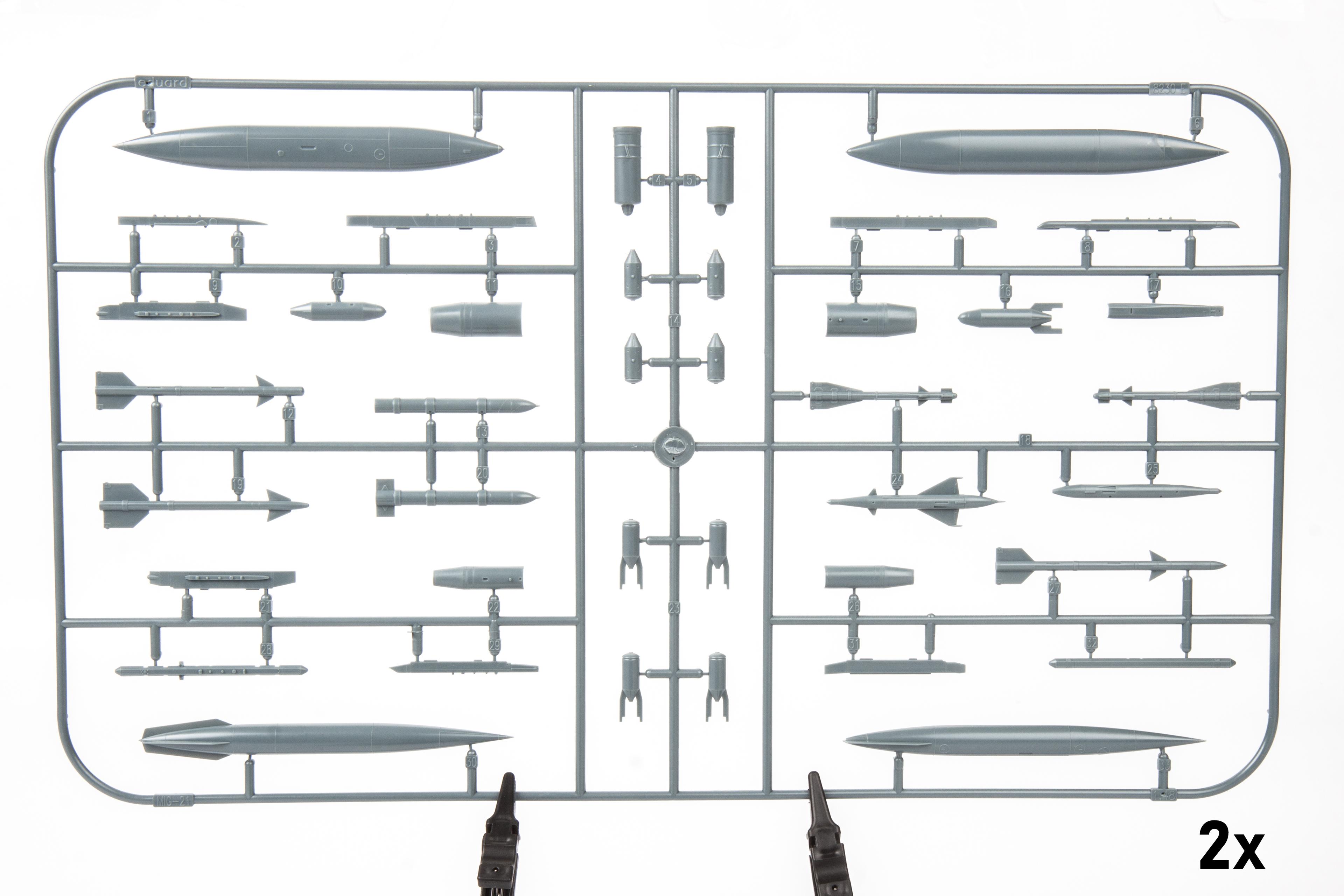 EDUARD 8237 1/48 MiG-21PFM JET SAVAŞ UÇAĞI MAKETİ