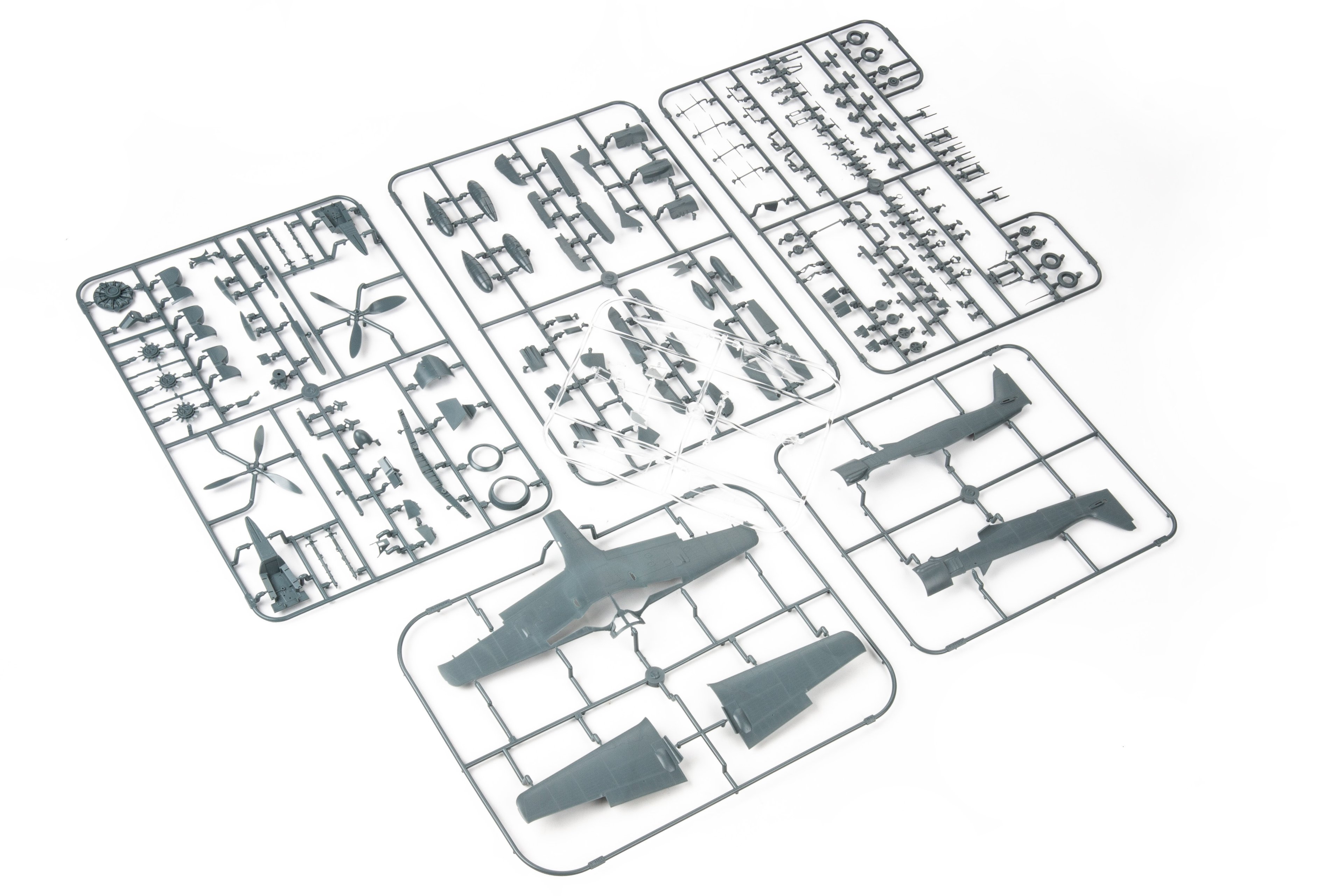 EDUARD 84117 1/48 Fw 190A-4 w/ engine flaps & 2-gun wings SAVAŞ UÇAĞI MAKETİ