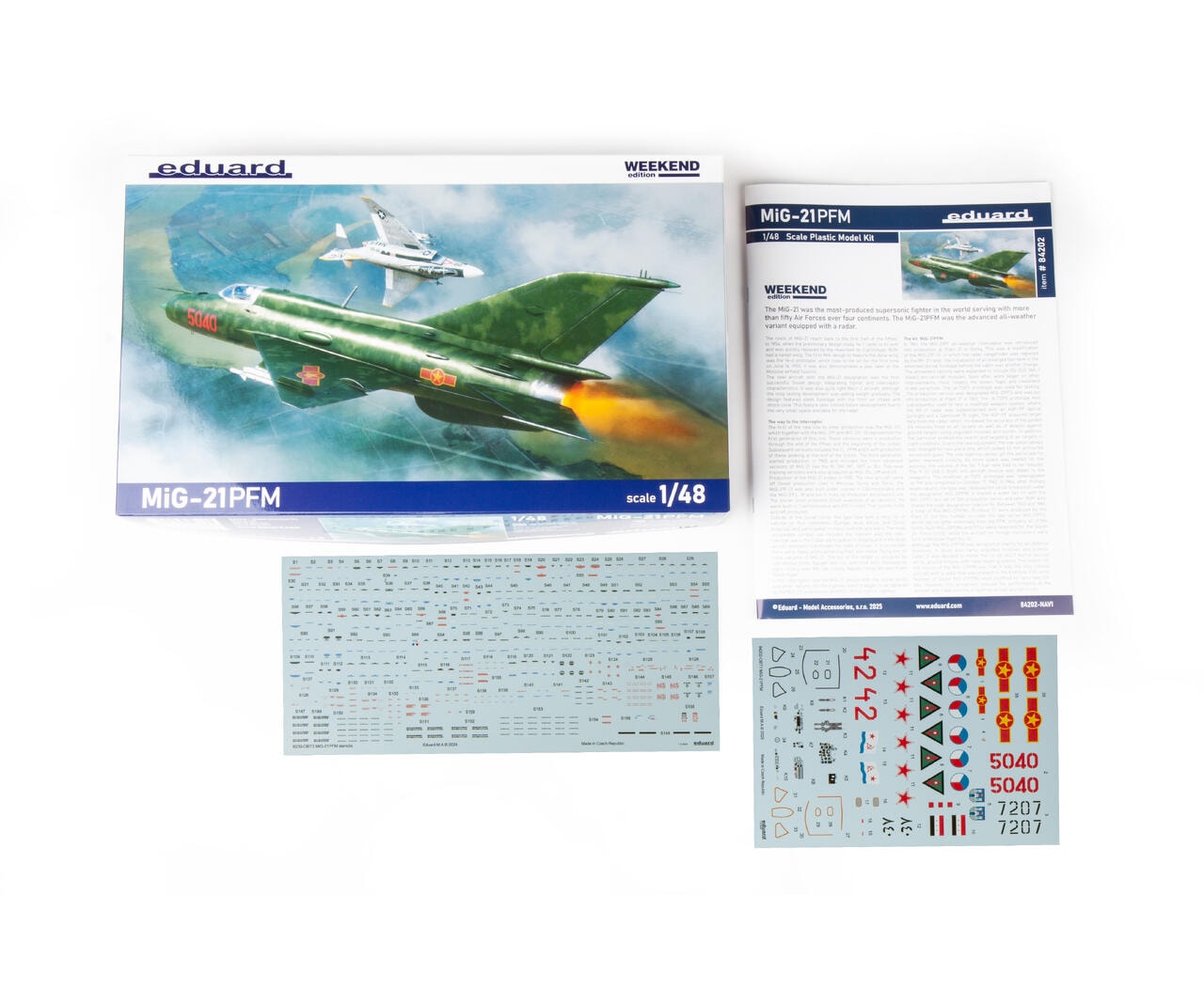 EDUARD 84202 1/48 MiG-21 PFM SAVAŞ UÇAĞI MAKETİ