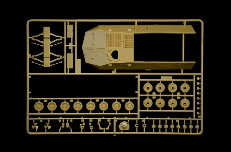 ITALERI 6588 1/35 LAV-AT ASKERİ ZIRHLI ARAÇ MAKETİ