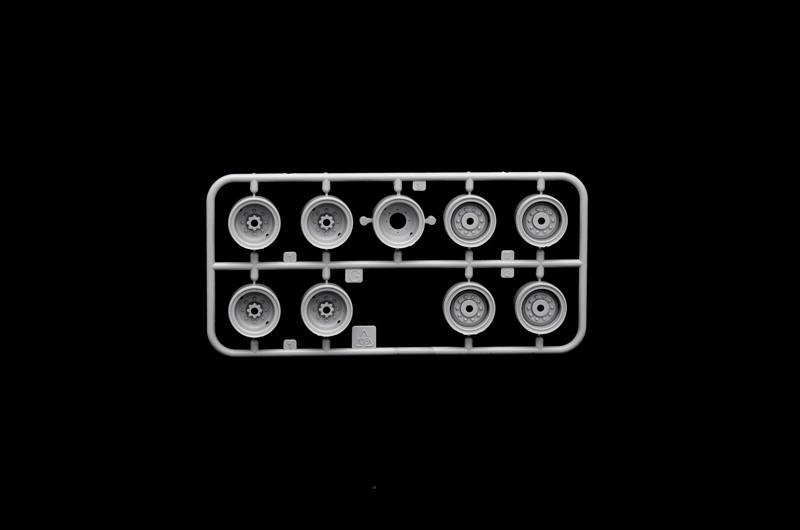 ITALERI 6554 1/35 M978 FUEL SERVICING TRUCK ASKERİ KARA ARACI MAKETİ